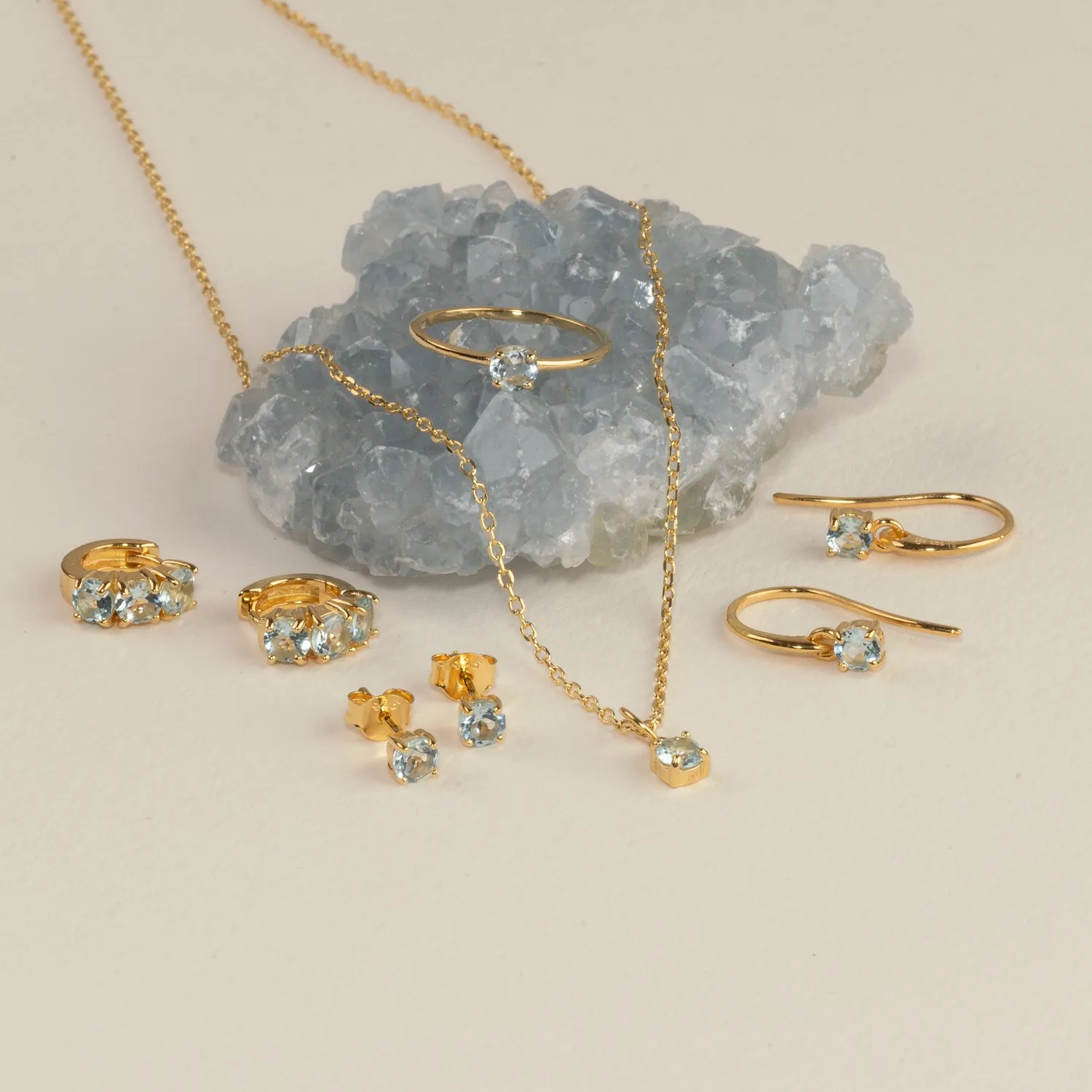Sisi Copenhagen Gemma Blue Topaz Golden Hook øreringe forgyldt