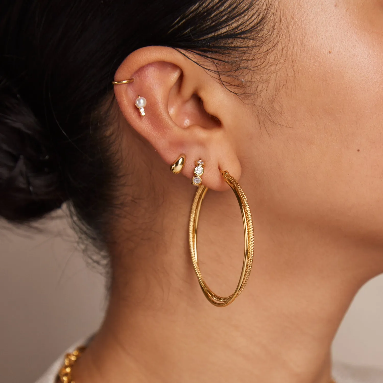Orelia Pearl Crystal Barbell stud guld perle