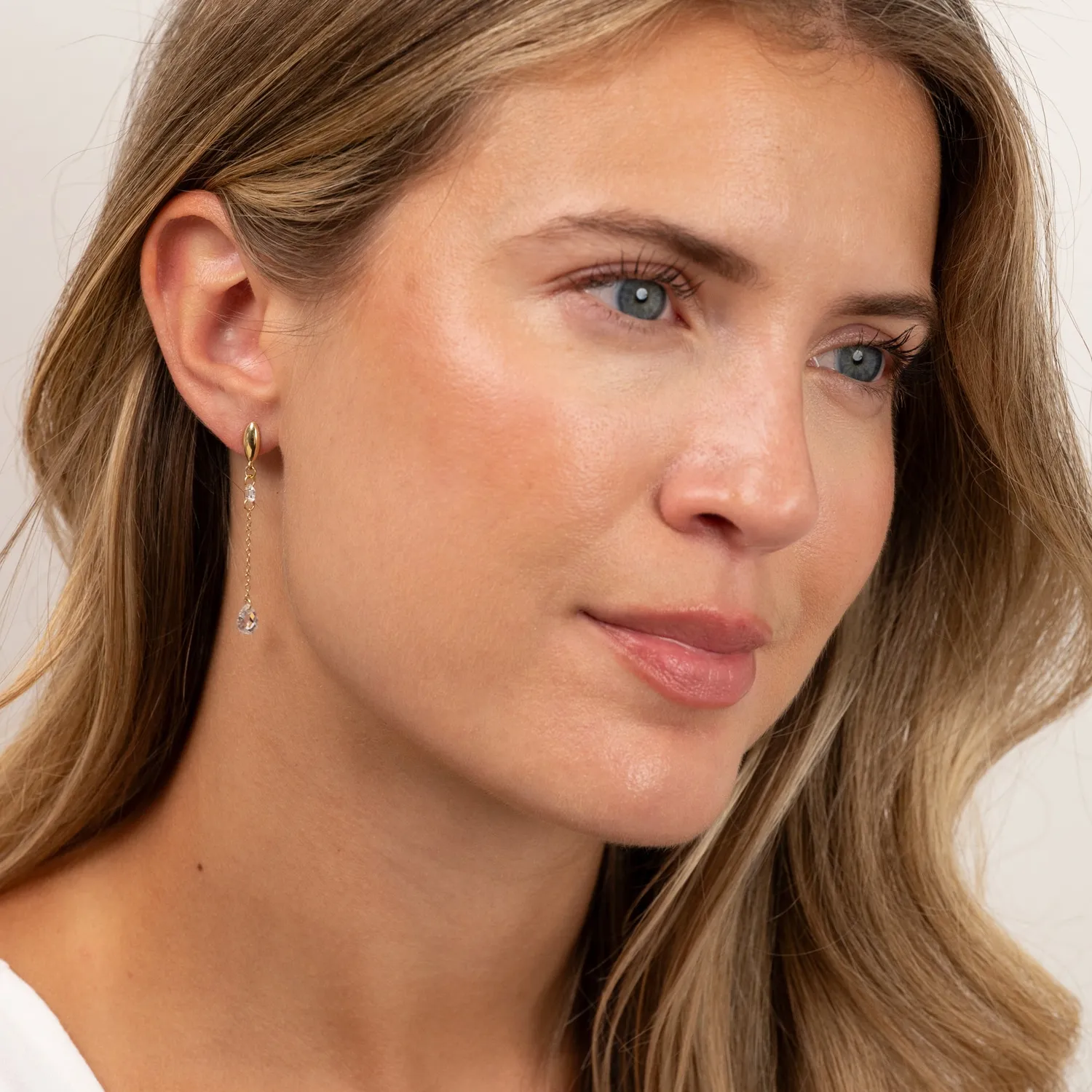 Sisi Copenhagen Lyra Crystal Golden Drop øreringe forgyldt zirkonia