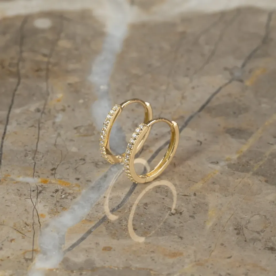 Sisi Copenhagen Alissa creoler massivt guld 15 mm zirkon