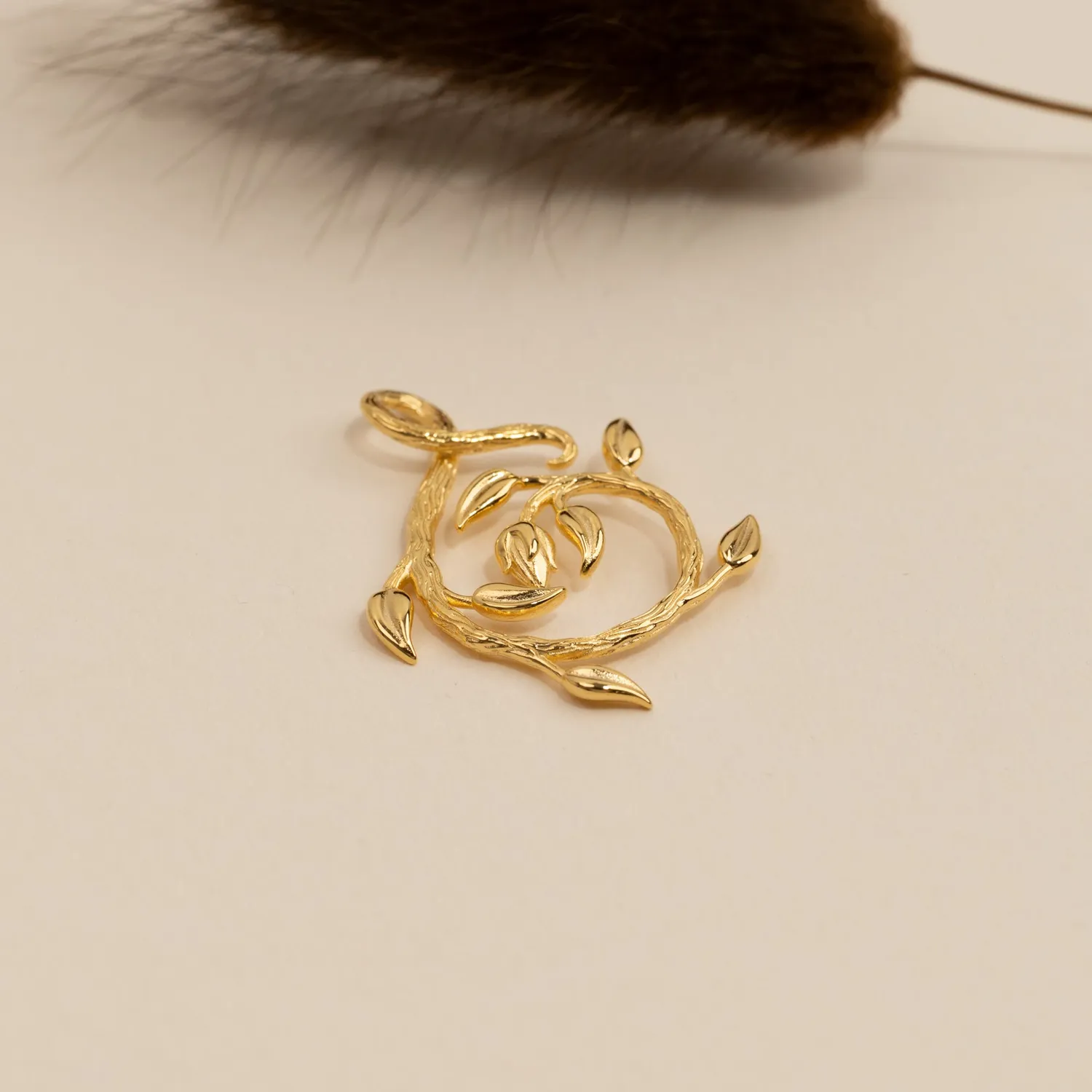 Sisi Copenhagen Eden Swirl vedhæng forgyldt organisk 30mm