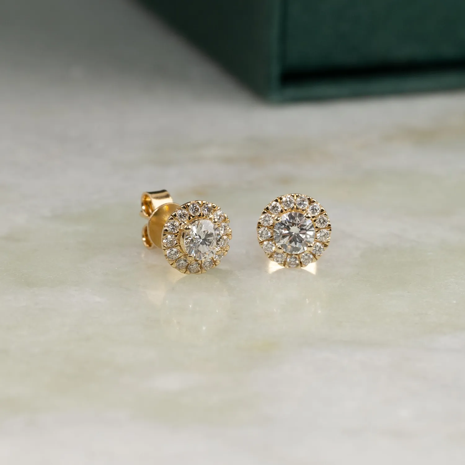 Sisi Copenhagen Halo diamantørestikker 14 kt guld