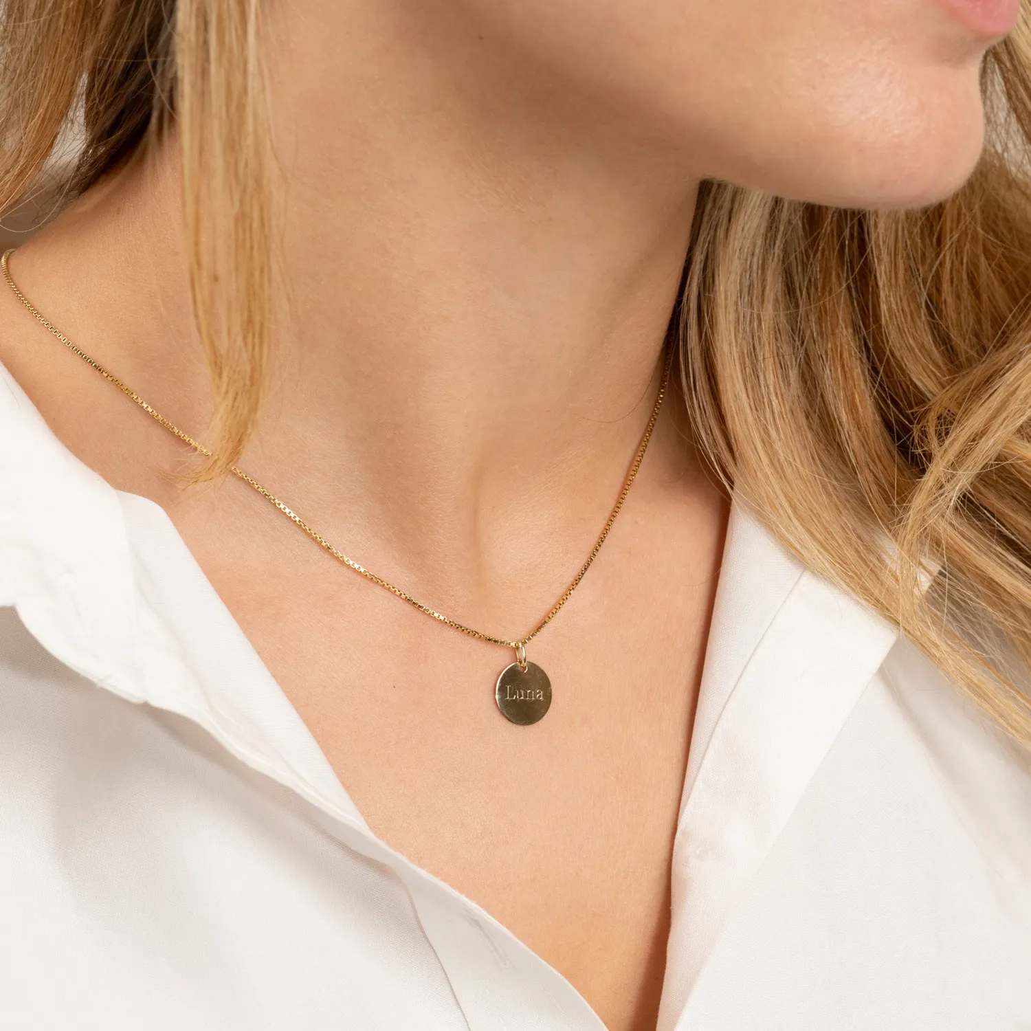 Sisi Copenhagen Engravable Round vedhæng 12 mm massivt 9 kt guld