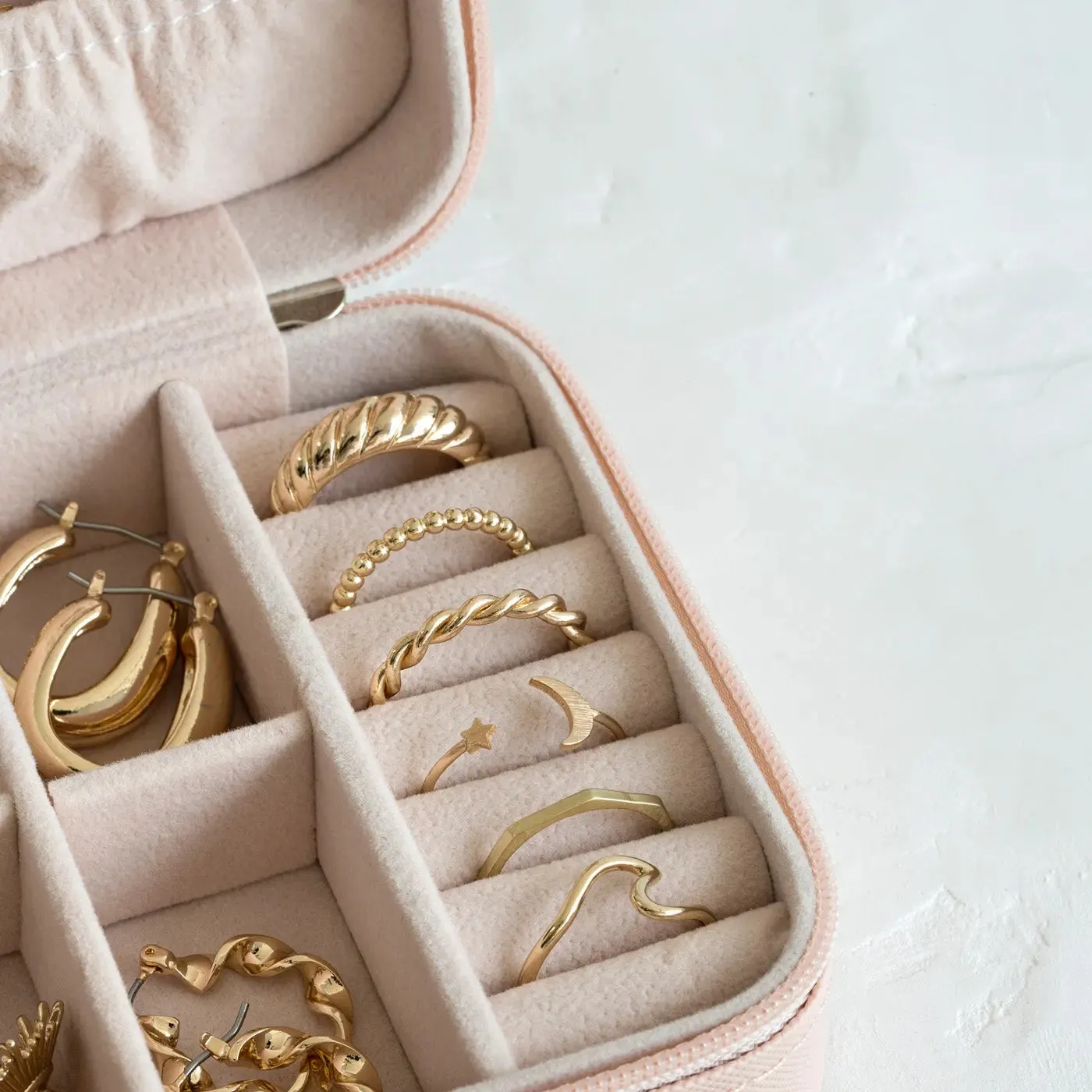 TIMI OF SWEDEN Croissant ring forgyldt str 17,5