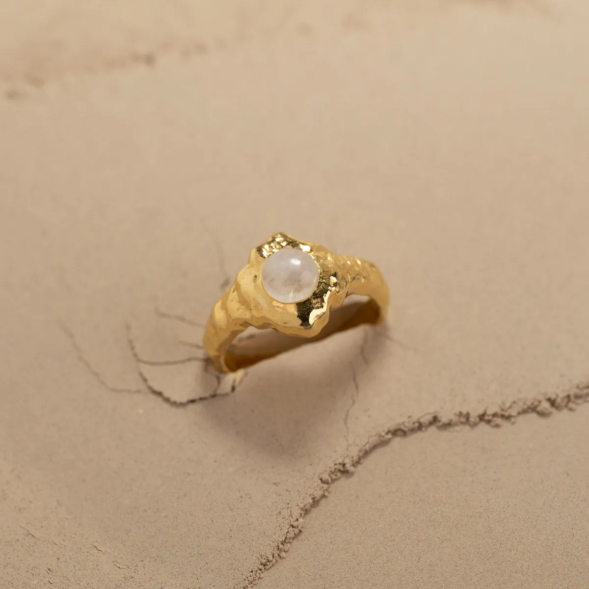 Sisi Copenhagen Gigi ring med månesten cabochon