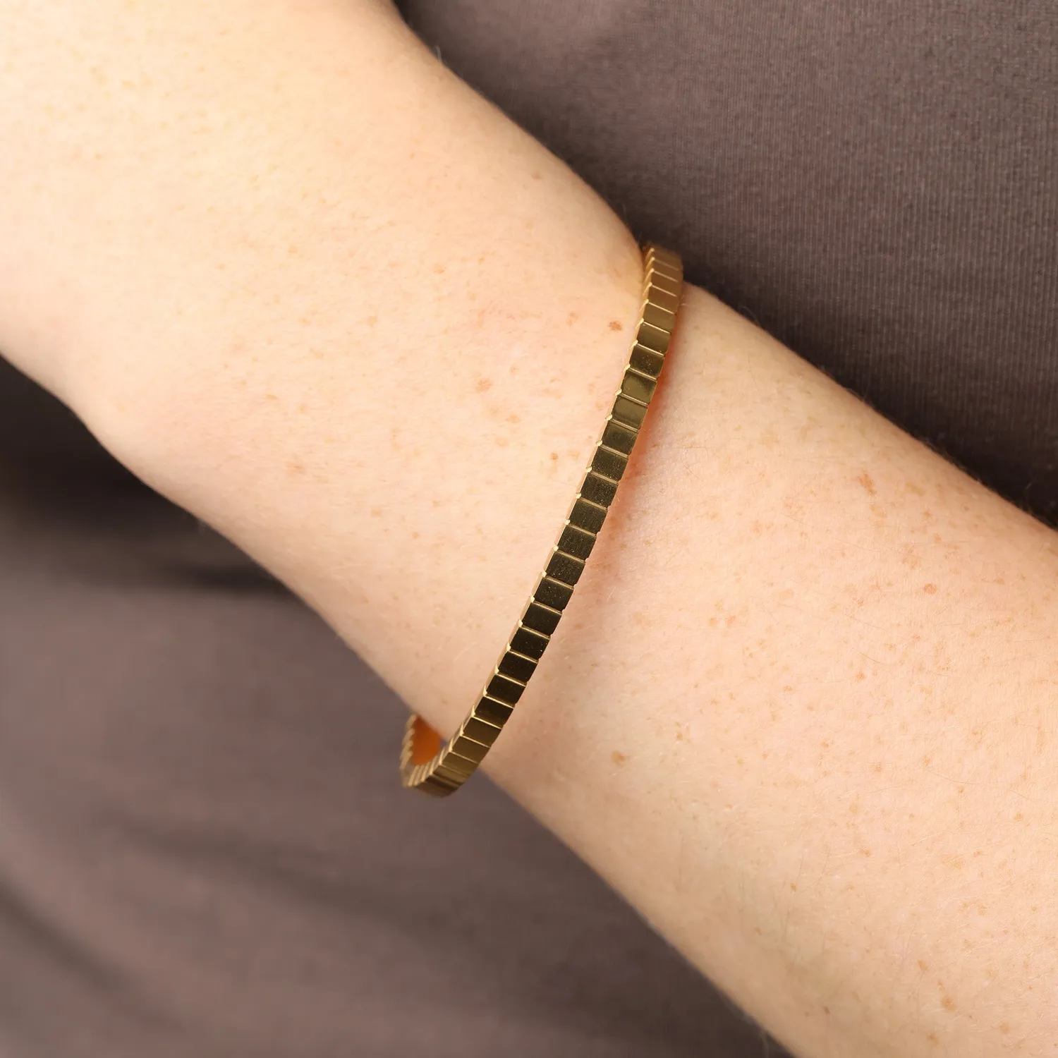 TIMI OF SWEDEN Meja tekstureret armring sølv 60mm