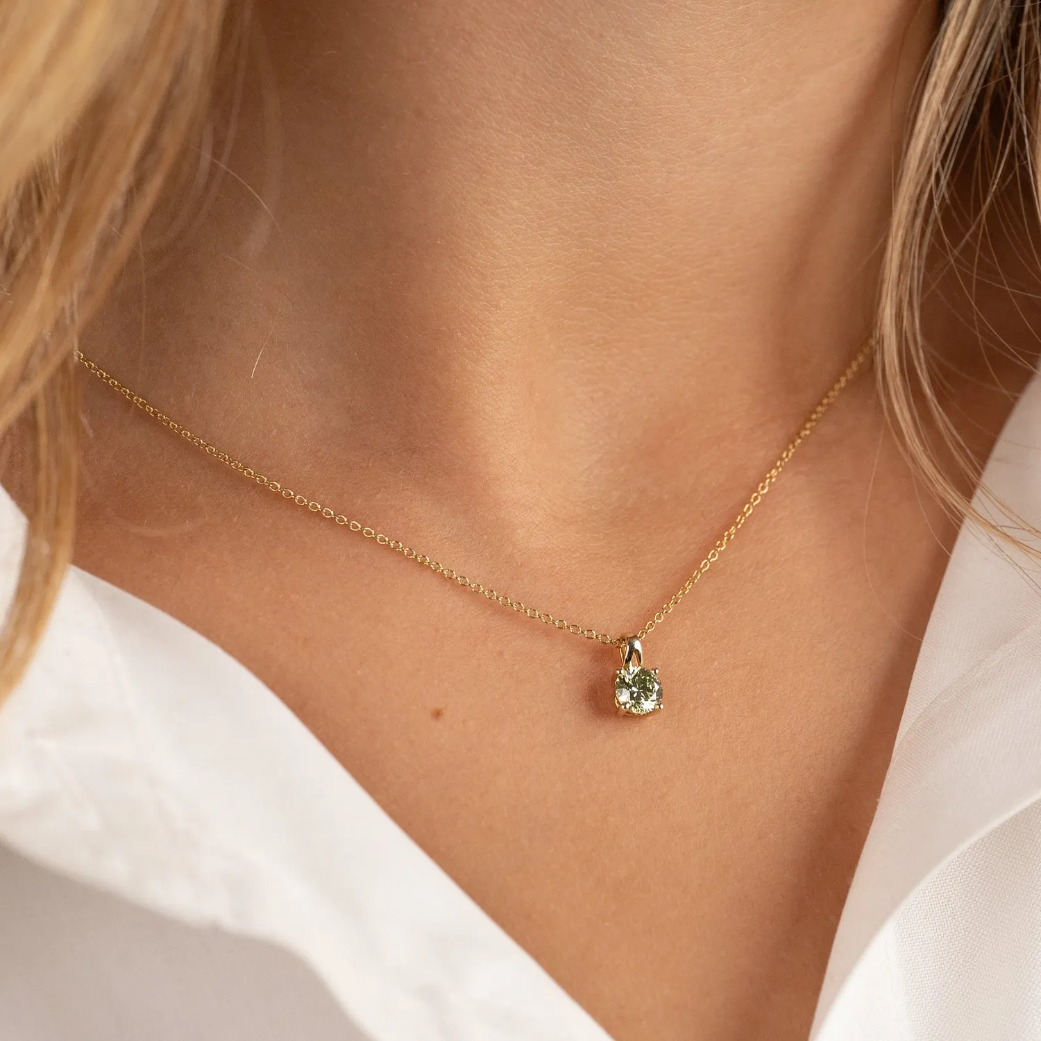 Sisi Copenhagen Prong Solitaire diamantvedhæng 0,5 ct guld grøn