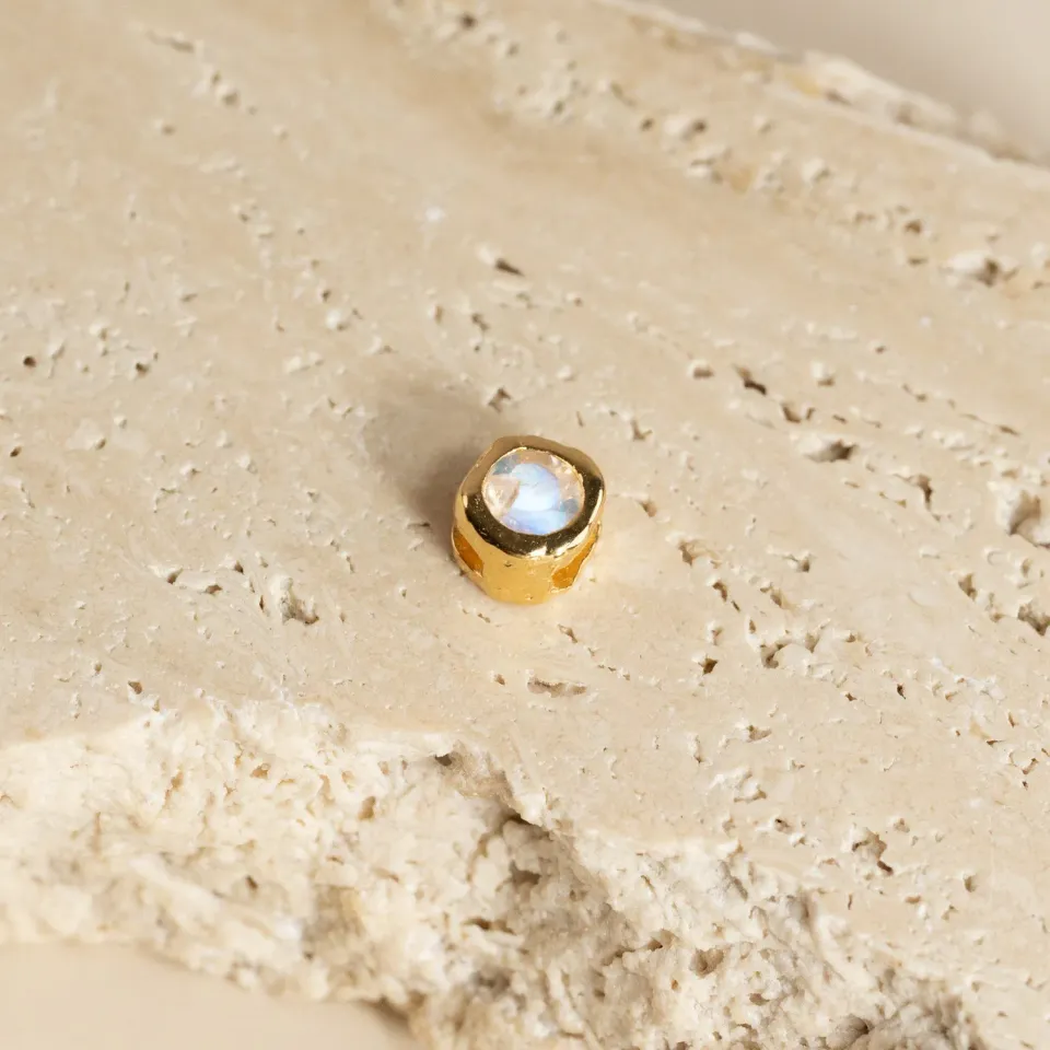 Sisi Copenhagen Selene Moonstone vedhæng forgyldt månesten
