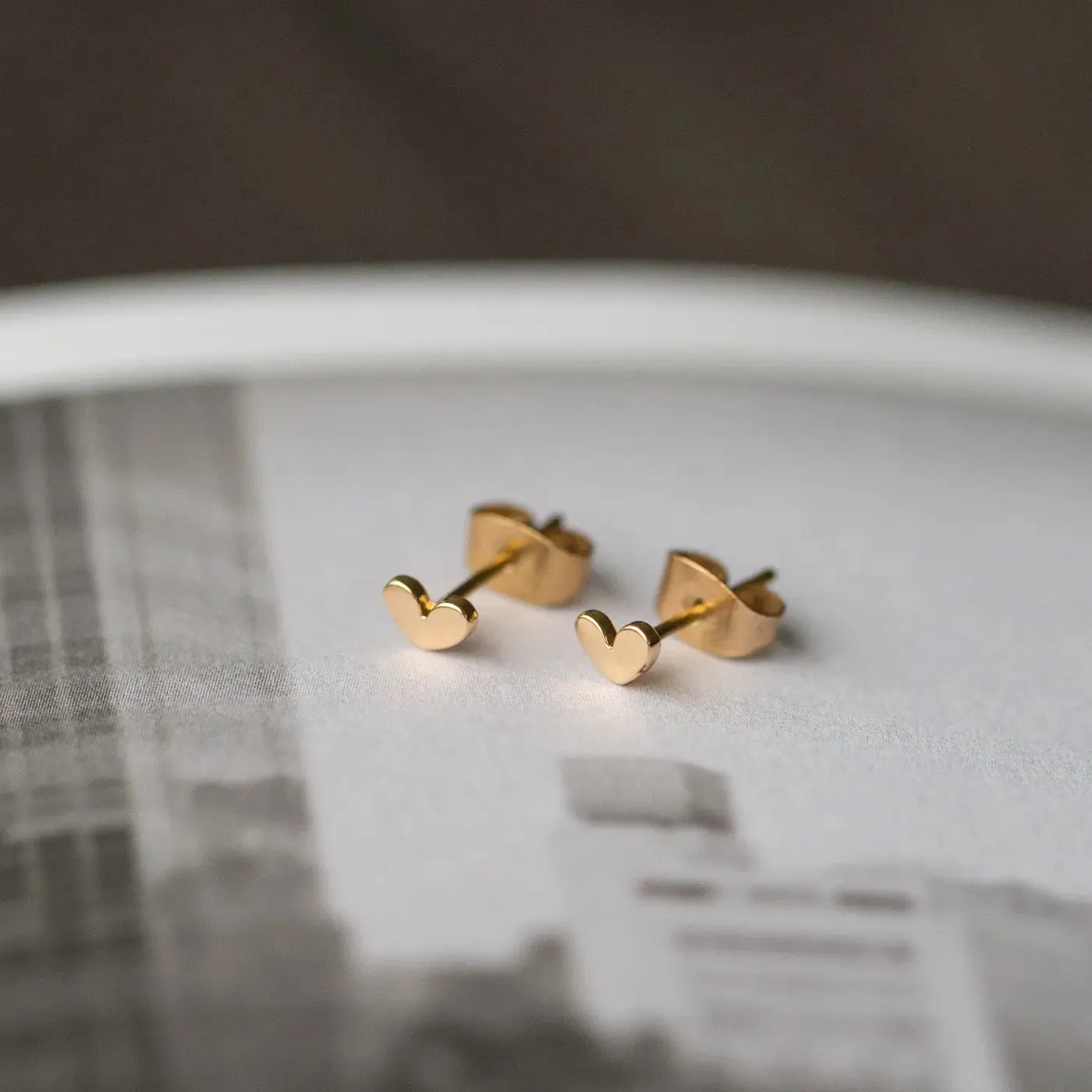 TIMI OF SWEDEN Petite Heart stud øreringe guld 5,2 mm