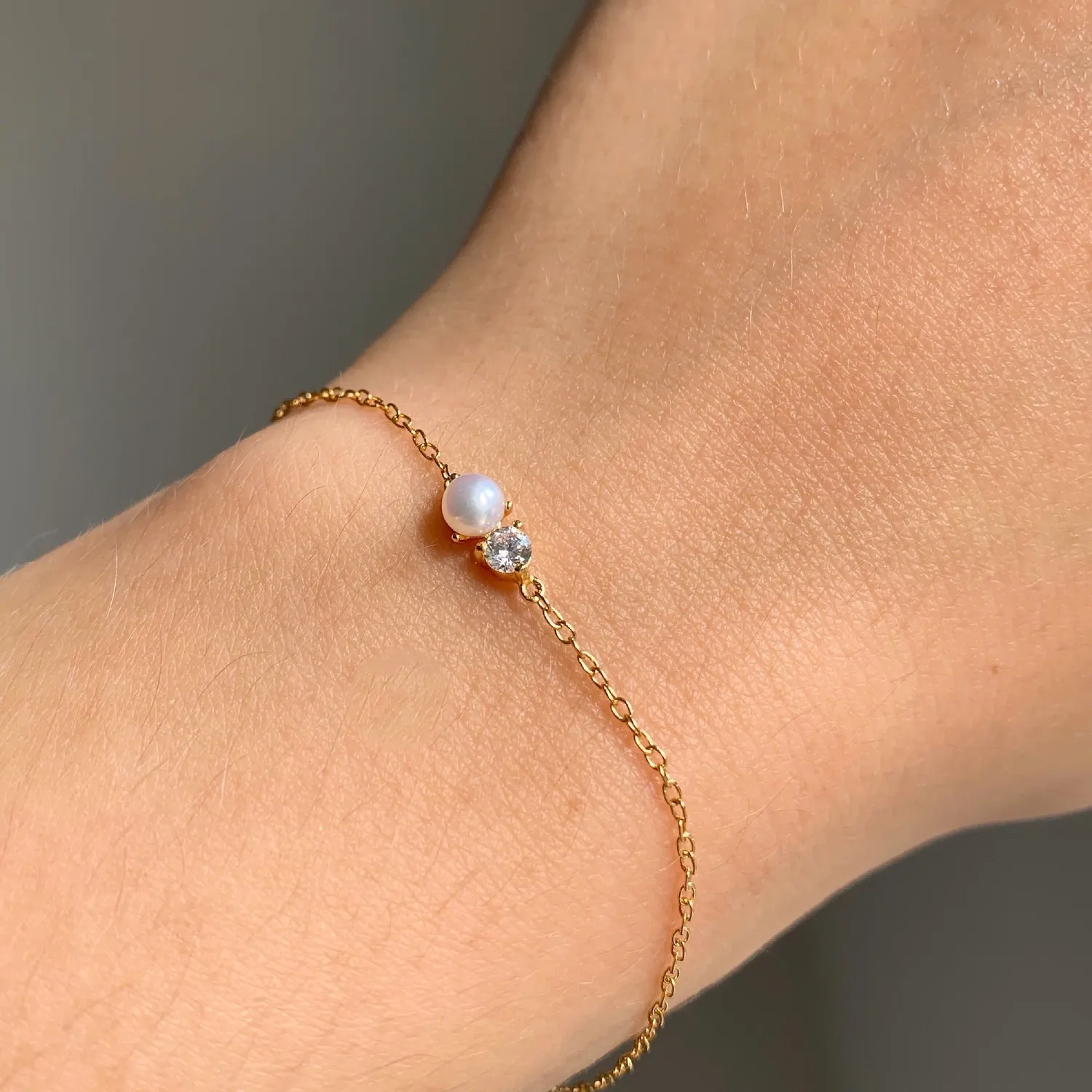 Sisi Copenhagen Hannah Pearl armbånd forgyldt perle