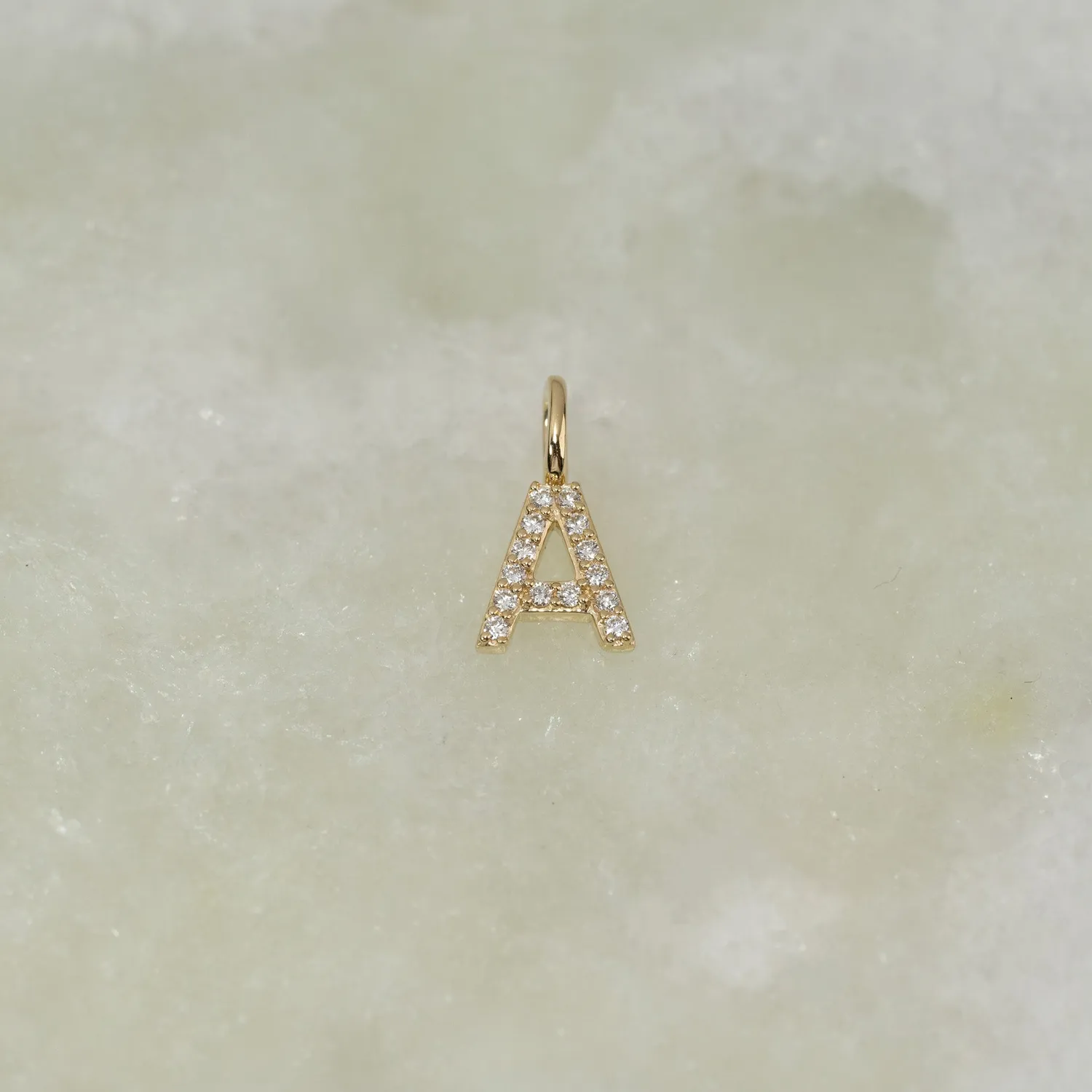 Sisi Copenhagen Letter Lab-Diamond vedhæng guld 0,04-0,16 ct