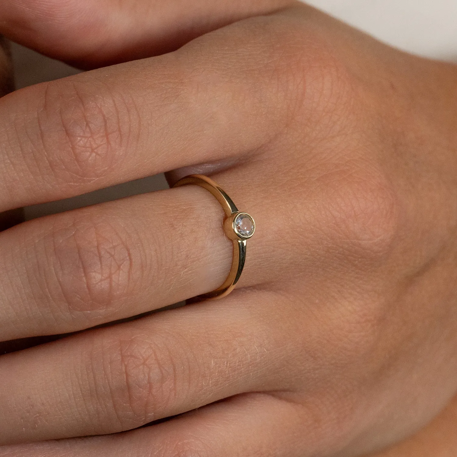 Sisi Copenhagen Solana ring massivt guld hvid topas