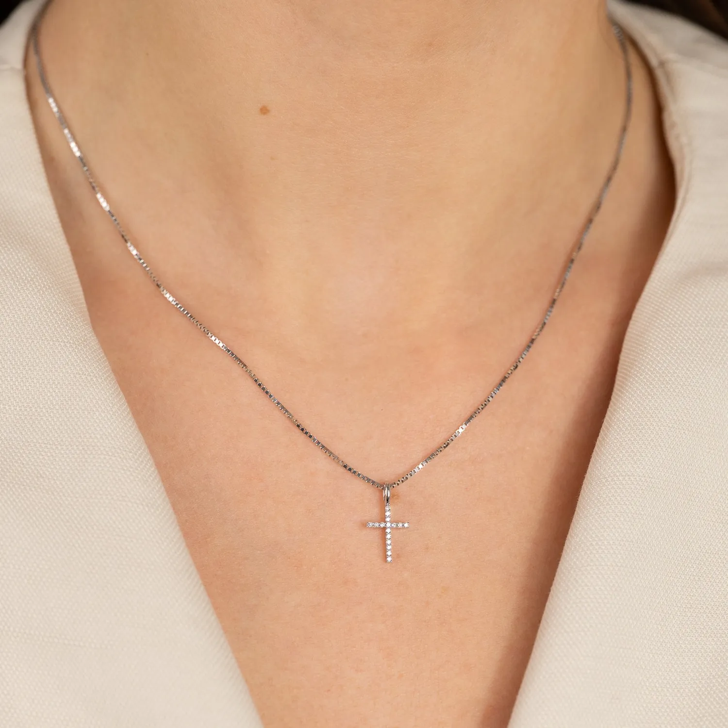 Sisi Copenhagen korsvedhæng hvidguld 14 kt 0,08 ct