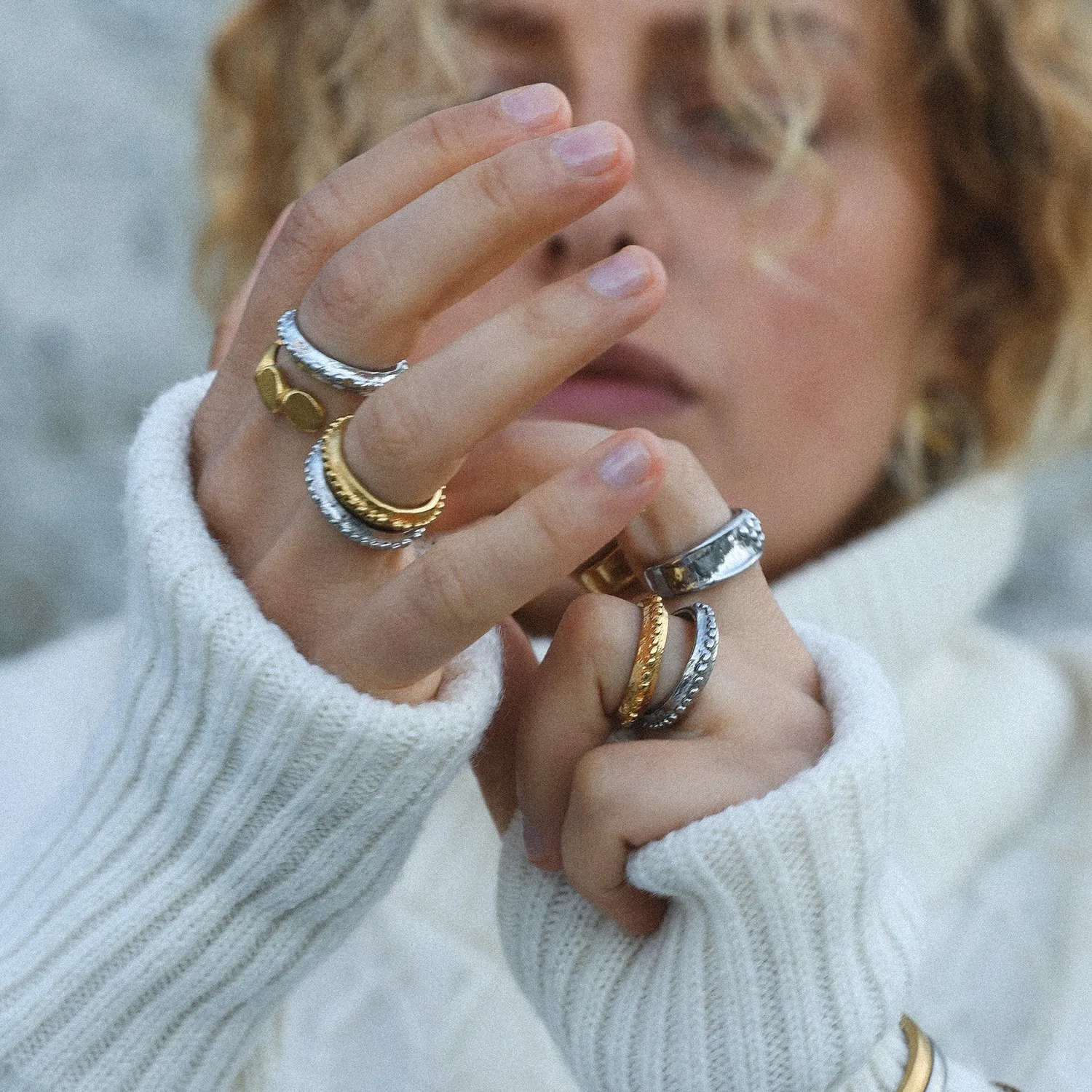 TIMI OF SWEDEN Iben statement ring justerbar sølv
