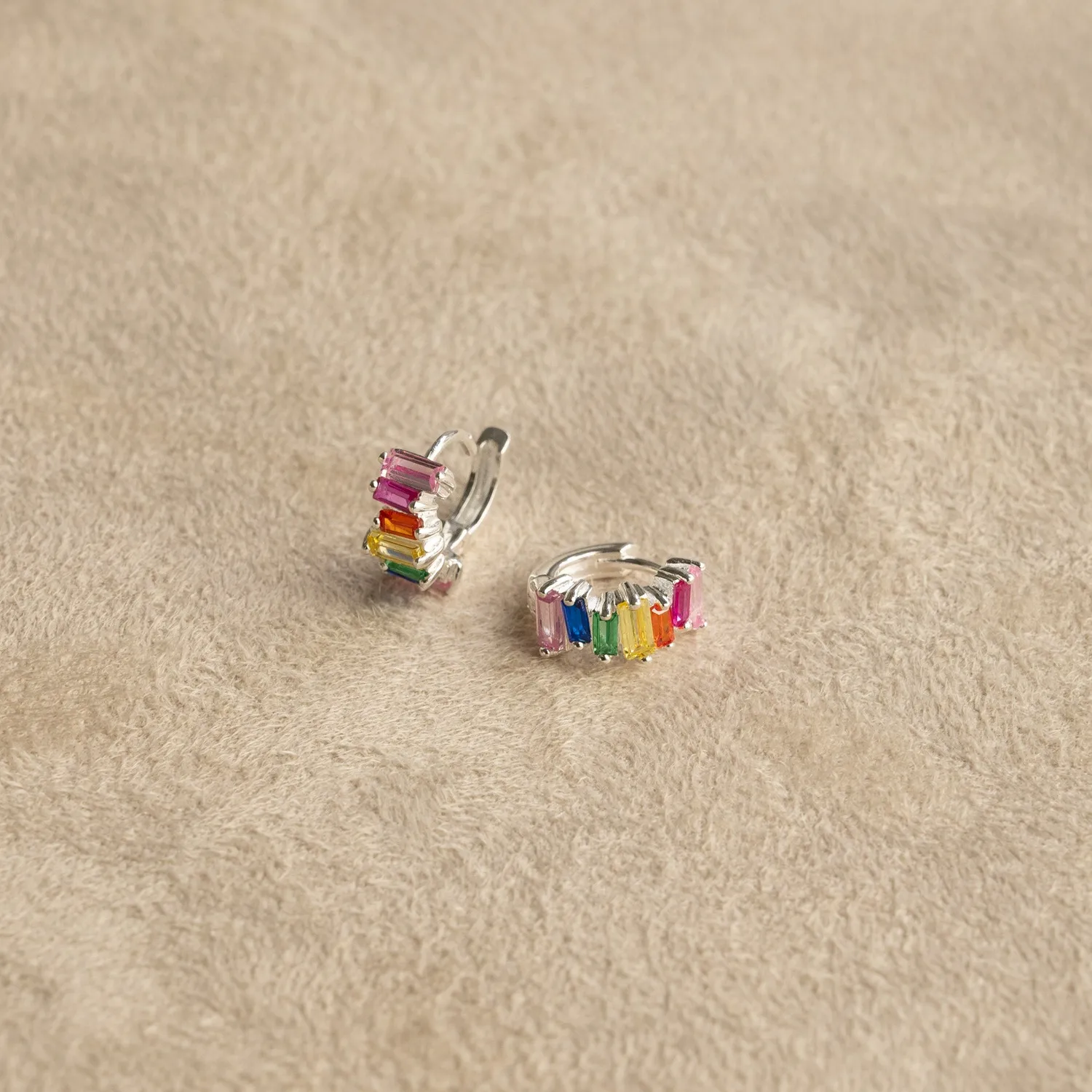 Sisi Copenhagen Vanessa Rainbow creoler sølv zirkon 10,5mm