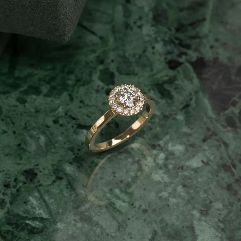 Sisi Copenhagen Diamond Halo ring guld 0,7 ct