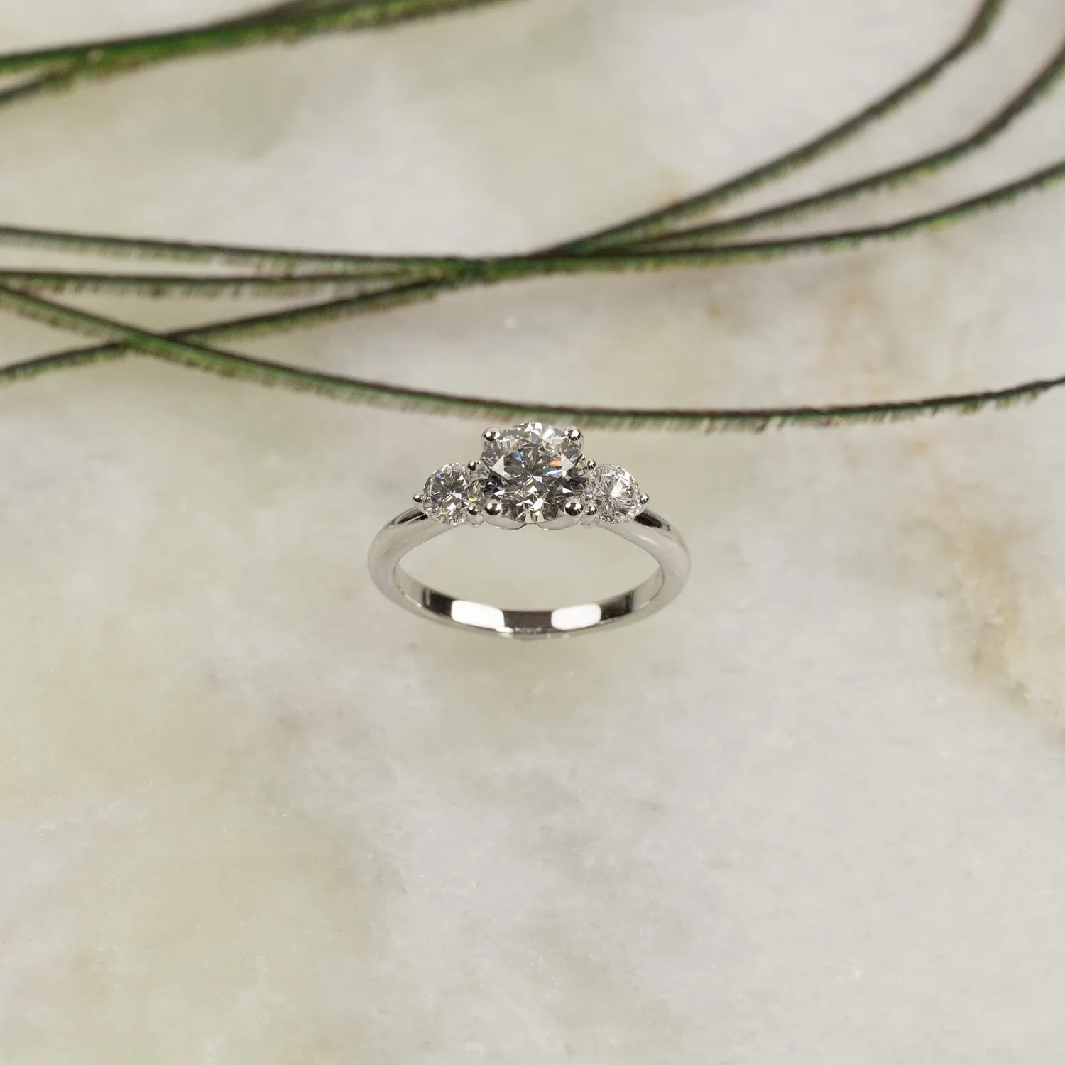 Sisi Copenhagen Round Trilogy diamantring 14 kt guld E-F VVS