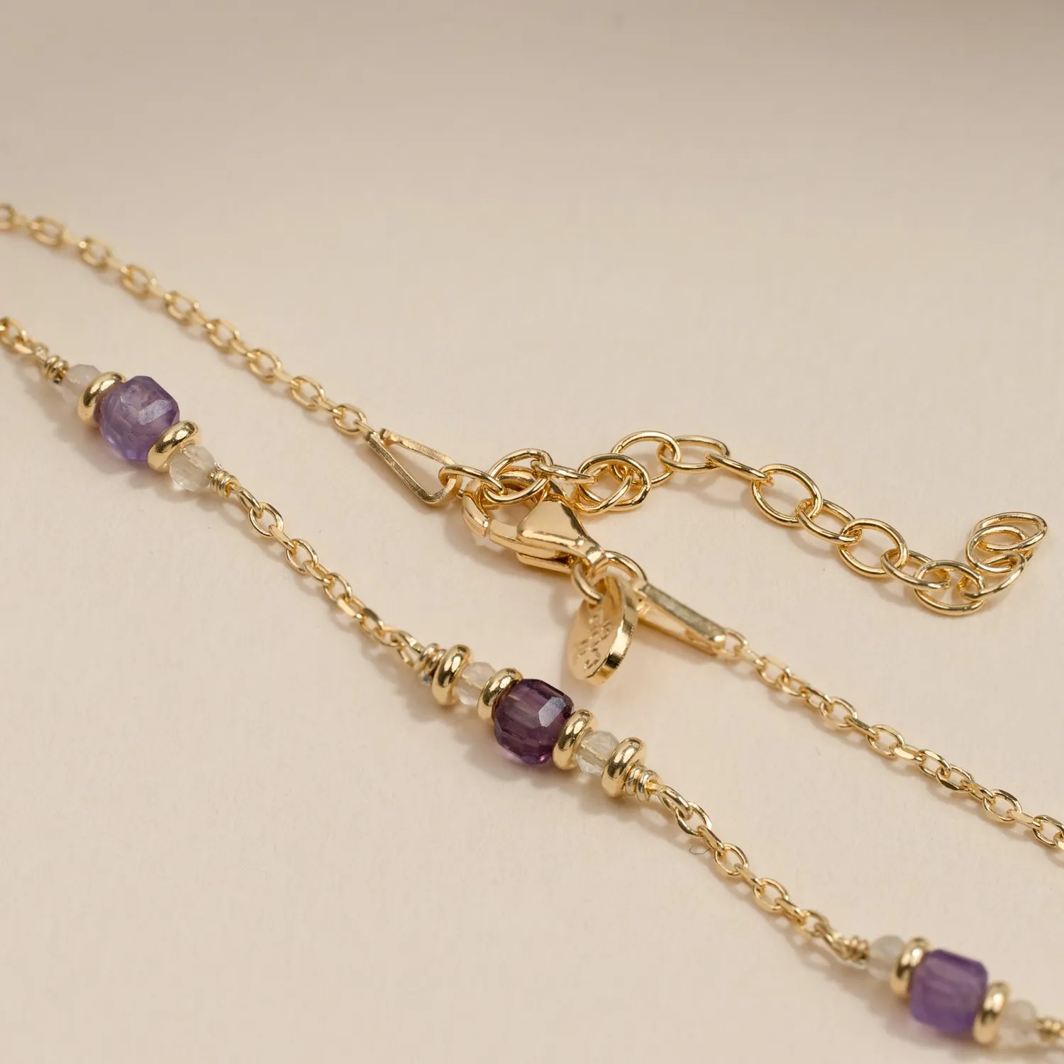 Sisi Copenhagen Zora Flourite armbånd forgyldt farvespil