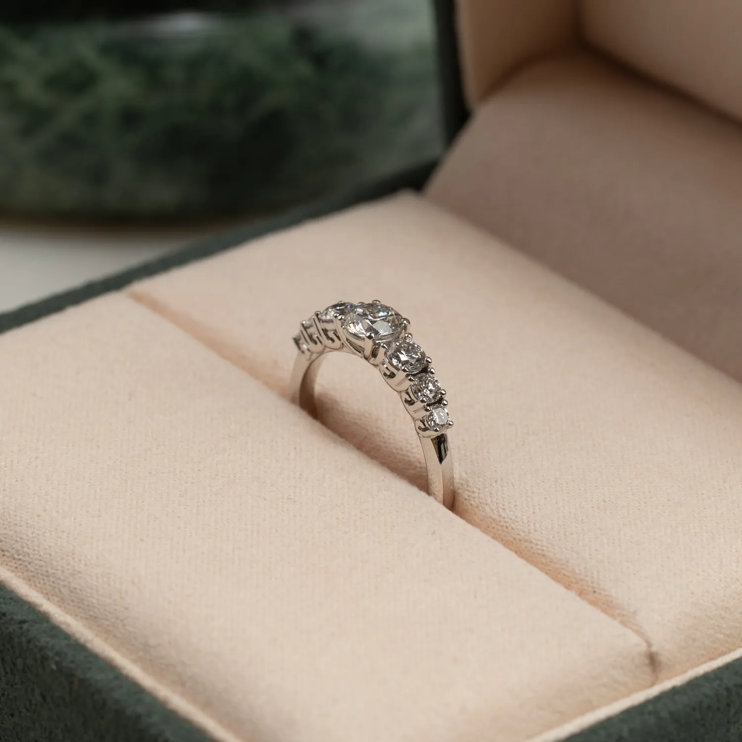 Sisi Copenhagen Seven-Stone Trellis ring hvidguld 1,0 ct