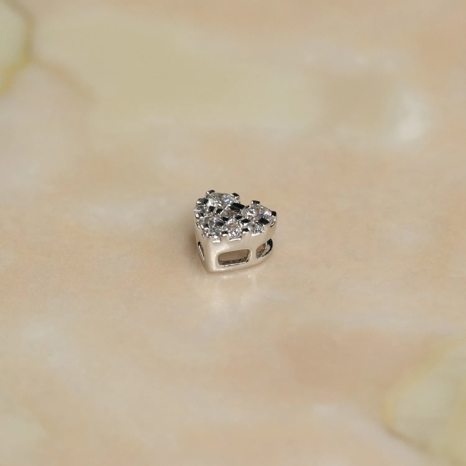 Sisi Copenhagen Heart Pave vedhæng 0,17 ct hvidguld