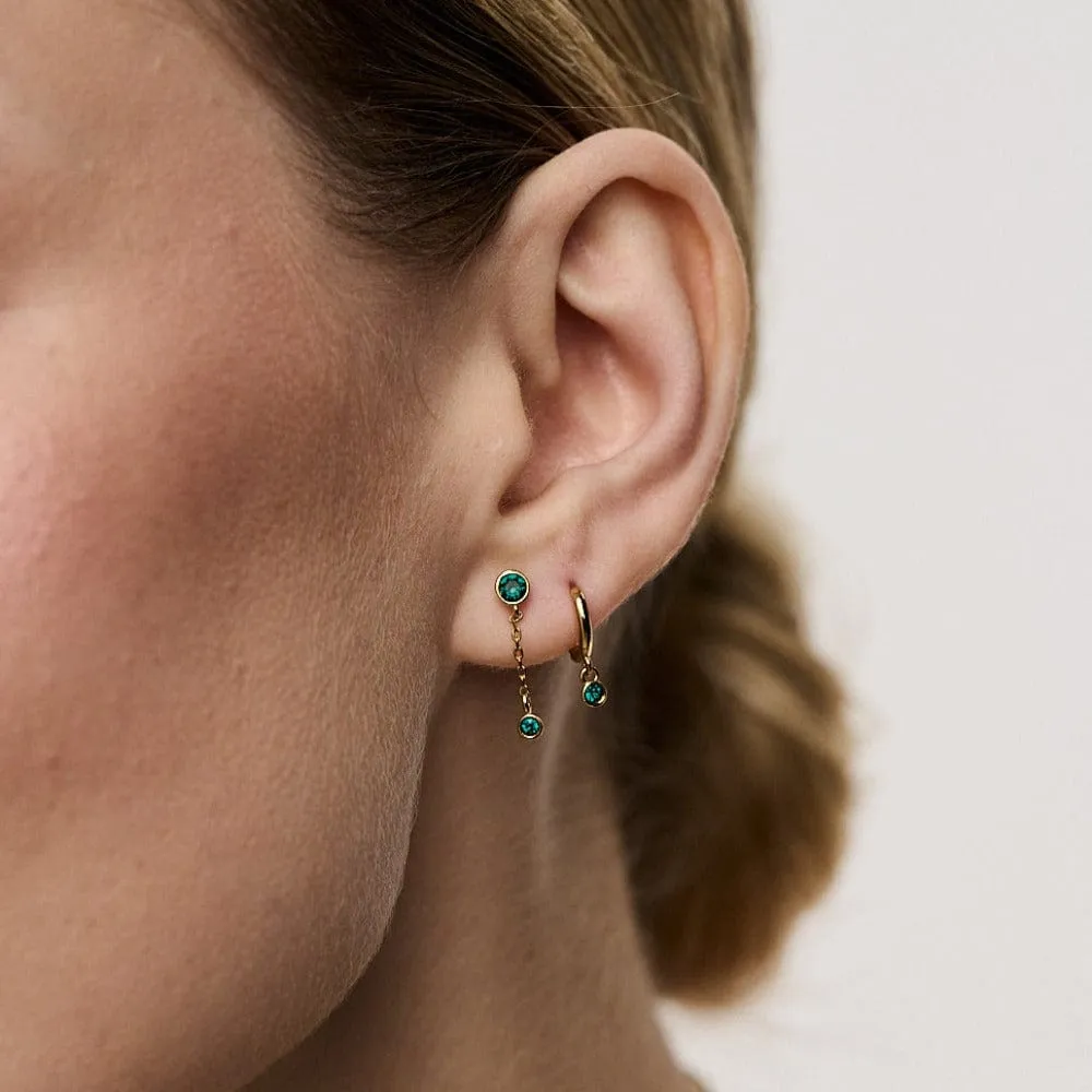 Orelia Mini Emerald Drop Micro Hoop øreringe smaragdgrøn