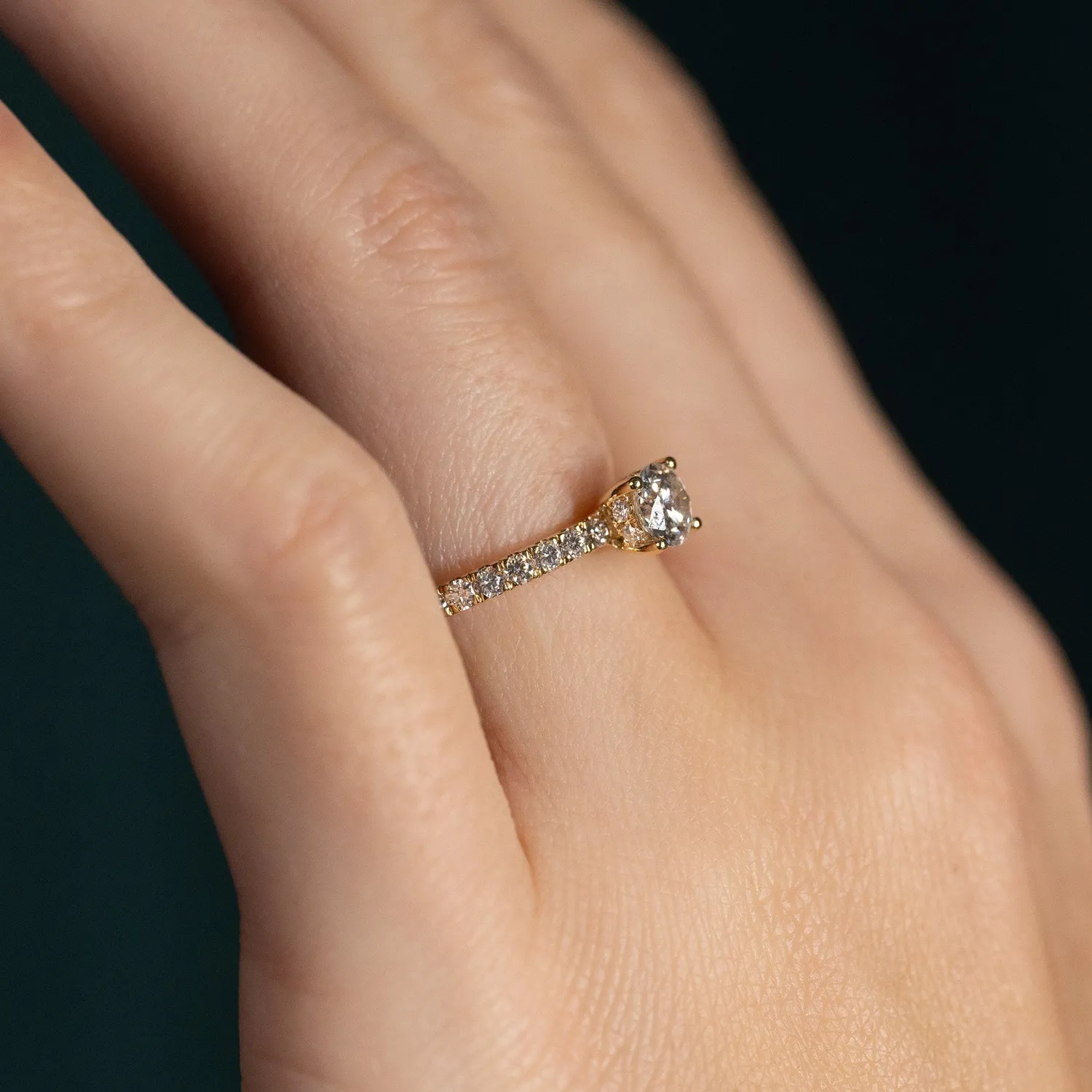 Sisi Copenhagen Hidden-Halo Alliance diamantring 1,0 ct guld