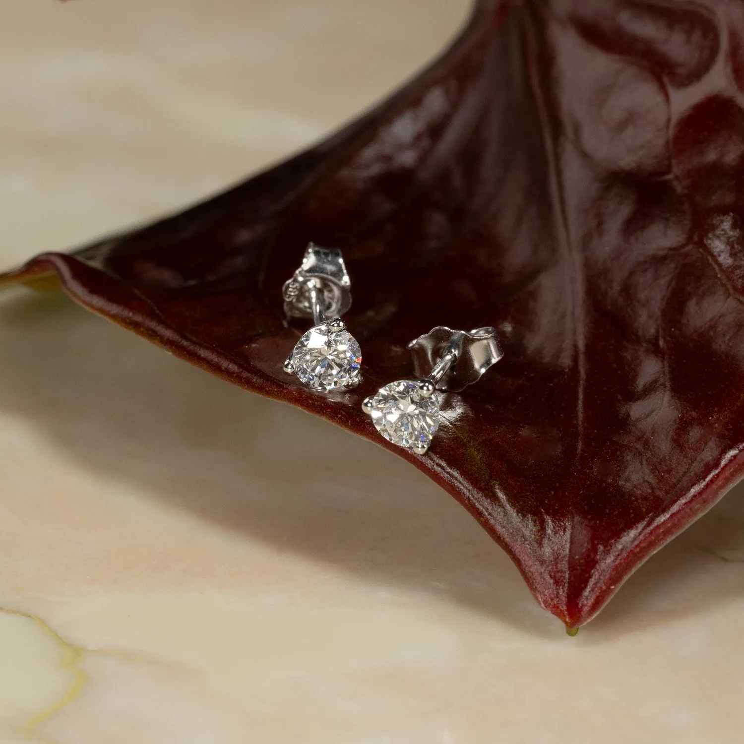 Sisi Copenhagen Simple Stud øreringe 0,2 ct 14 kt guld