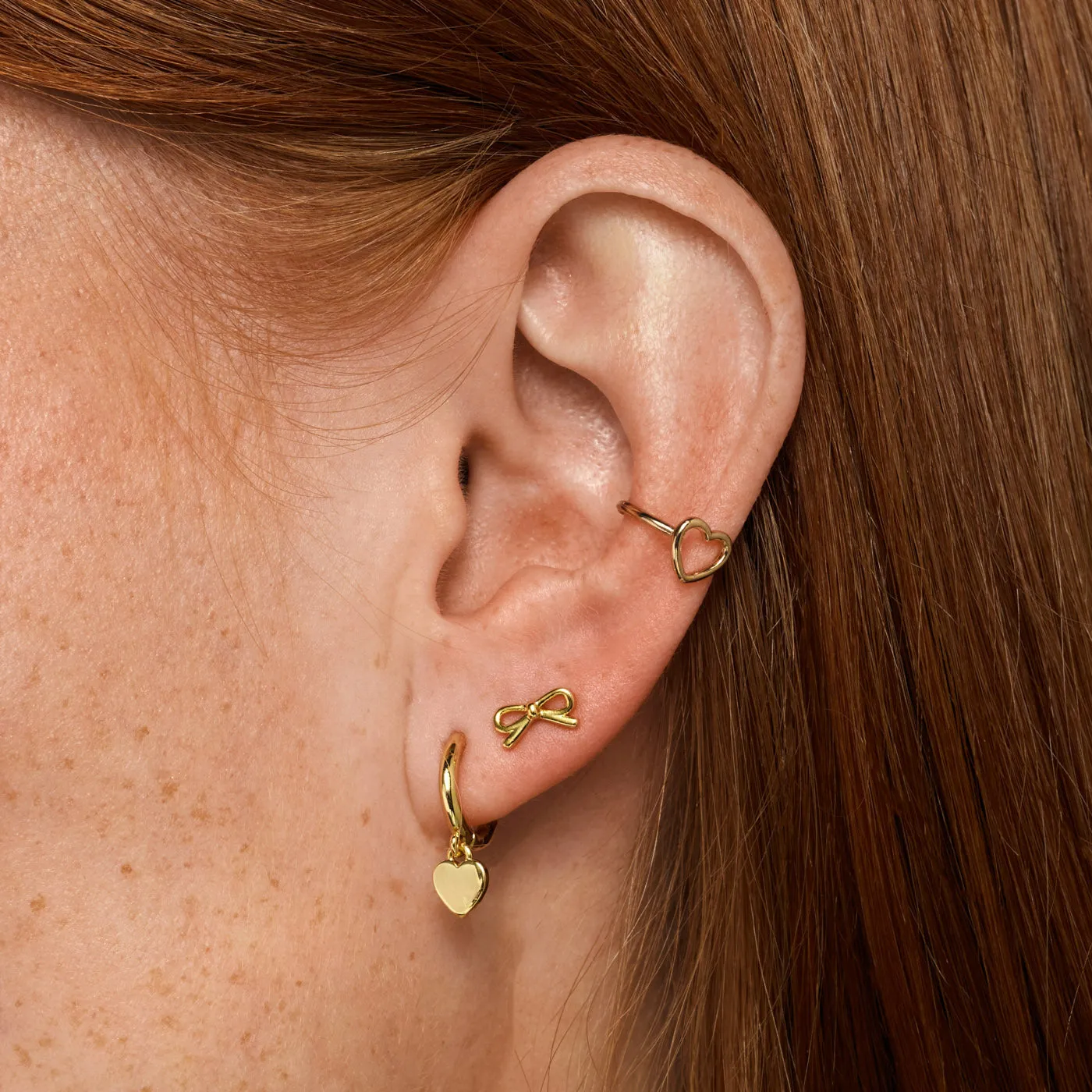 TIMI OF SWEDEN Sarah hjerte ear cuff i guld