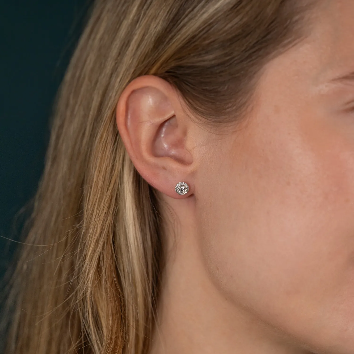 Sisi Copenhagen Halo diamant ørestikker hvidguld 0,5 ct