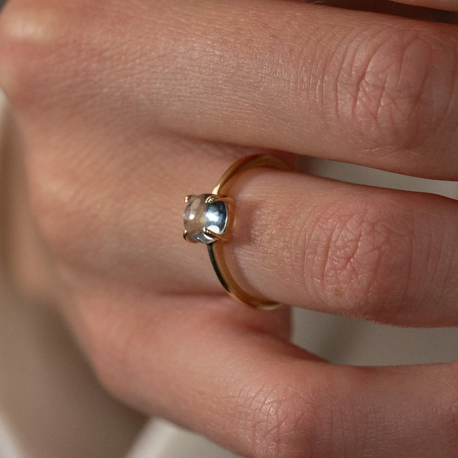 Sisi Copenhagen Gabi ring massivt 9 kt guld blå topas