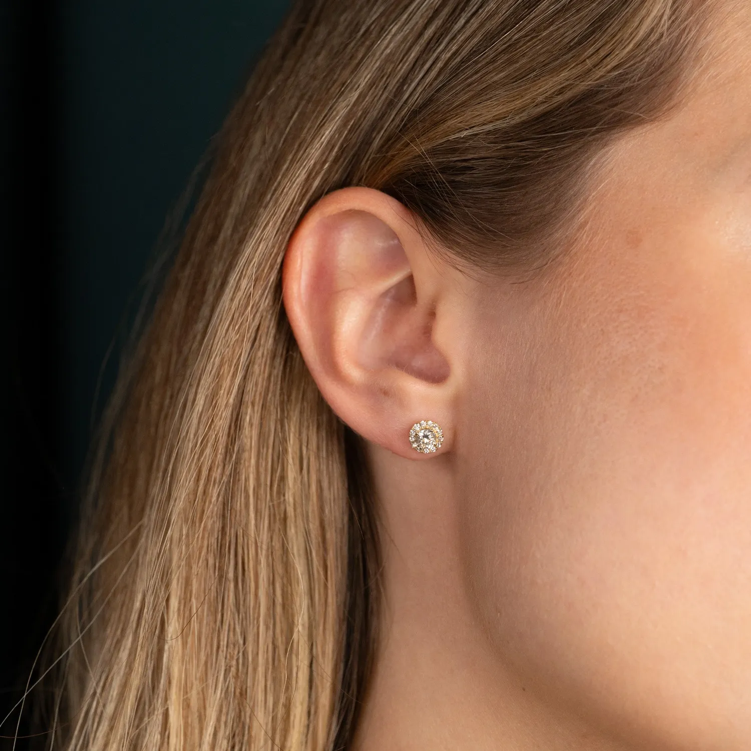 Sisi Copenhagen Halo diamantørestikker 14 kt guld 0,65 ct