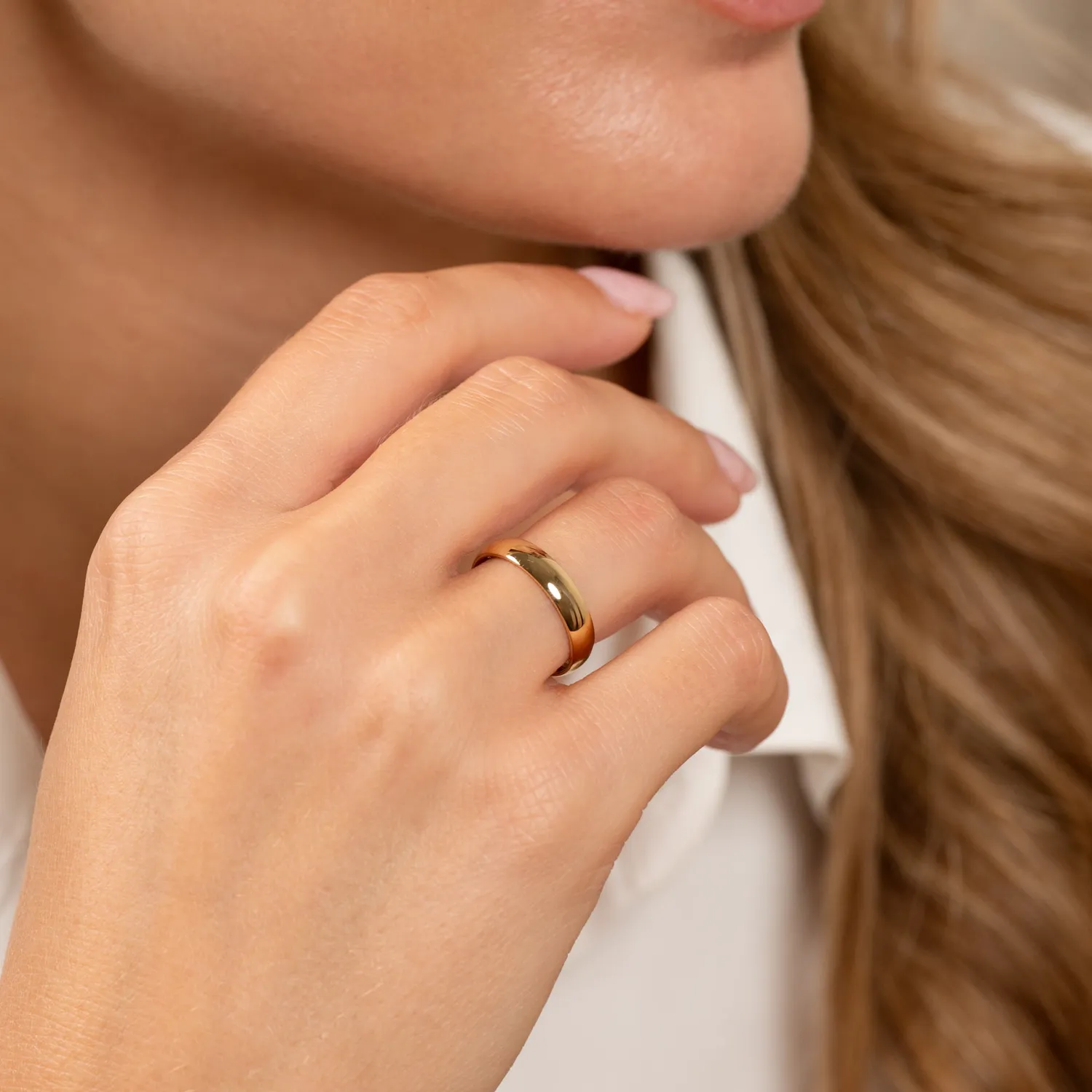 Sisi Copenhagen Oval Court vielsesring 4,5 mm 14 kt guld