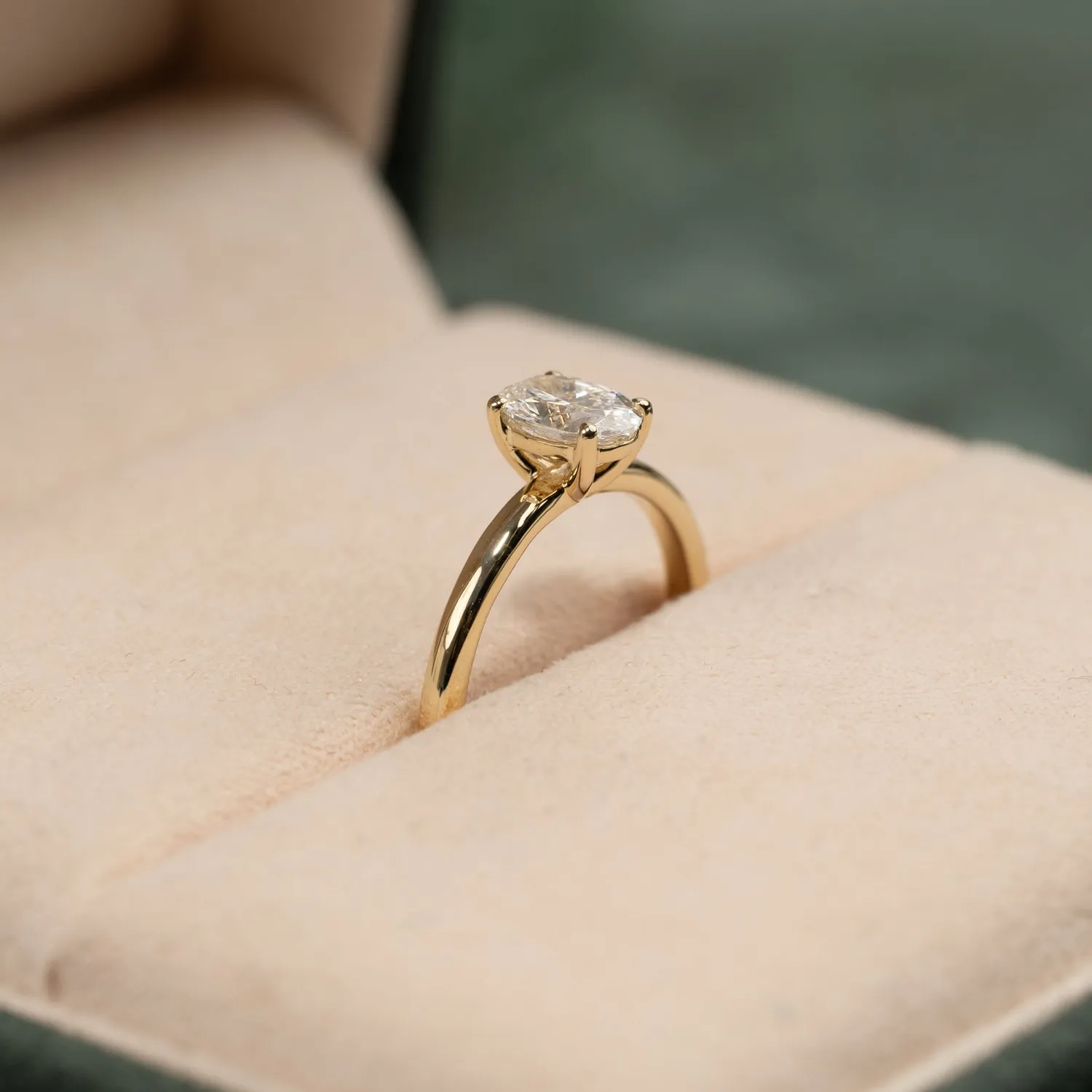 Sisi Copenhagen Solitaire Oval 0.75ct diamantring guld 14kt