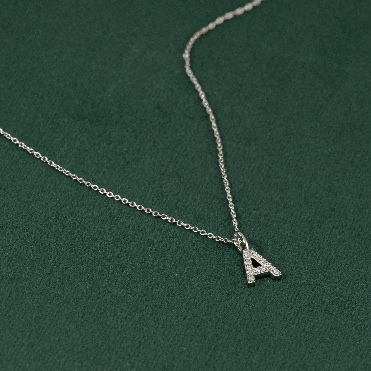 Sisi Copenhagen Lab-Diamond Letter vedhæng hvidguld 0,1 ct