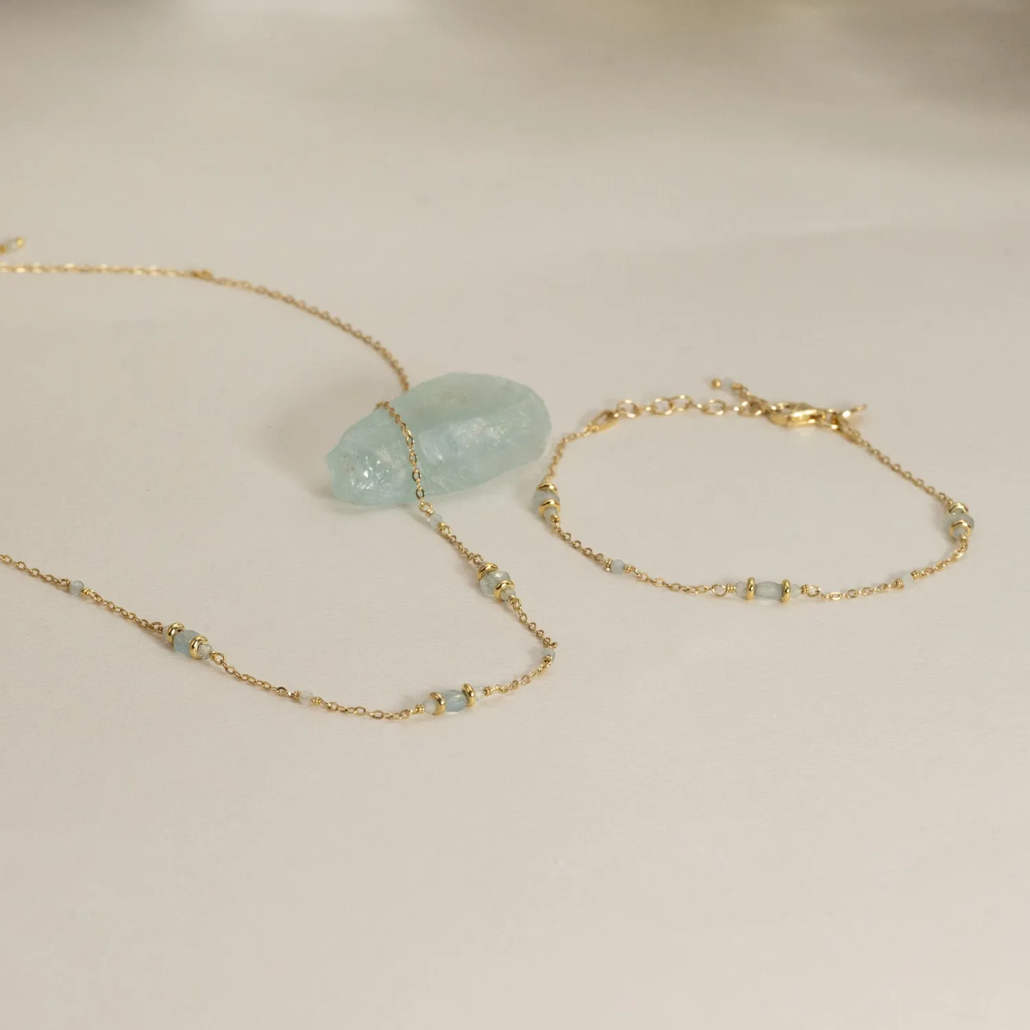 Sisi Copenhagen Cordelia Blue Aquamarine armbånd forgyldt