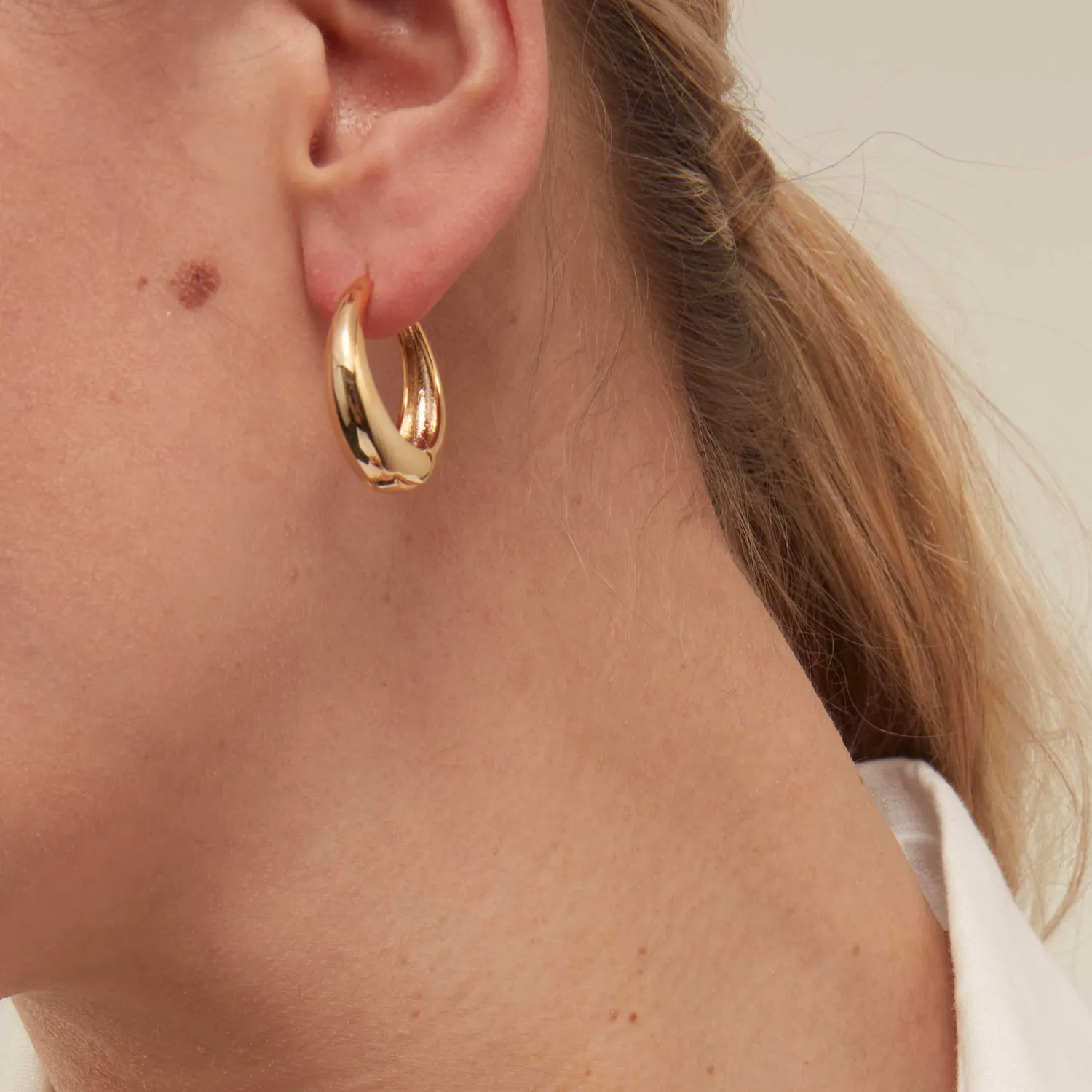 Orelia Large Tapered Hoop øreringe guld store kliklås