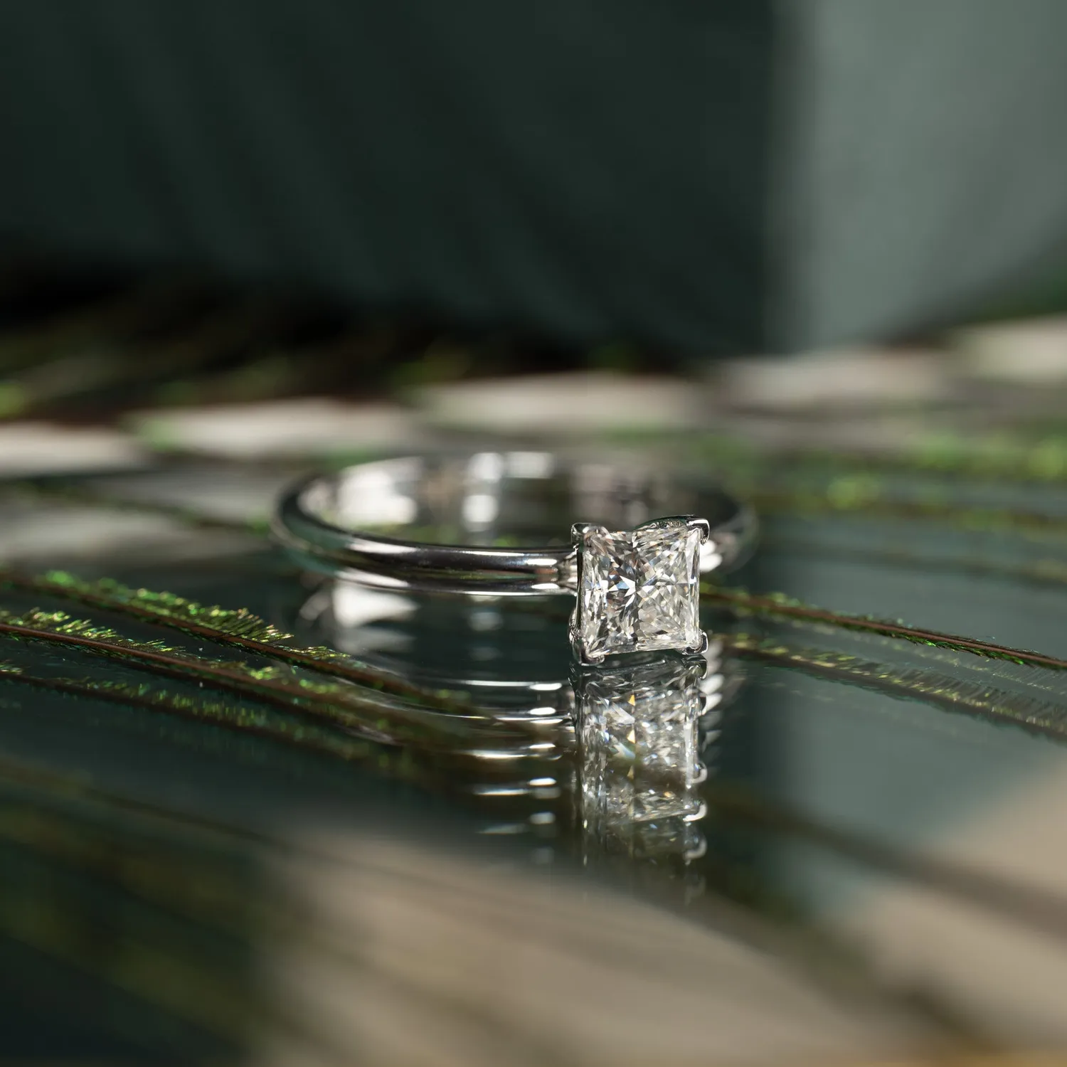 Sisi Copenhagen Solitaire Princess diamantring 0,75 ct hvidguld