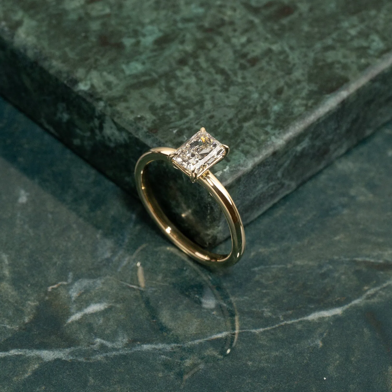 Sisi Copenhagen Solitaire Radiant ring guld 1,0 ct