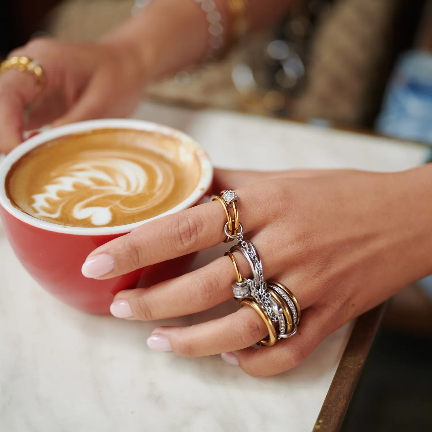 TIMI OF SWEDEN Inez Trippel statement-ring rustfrit stål