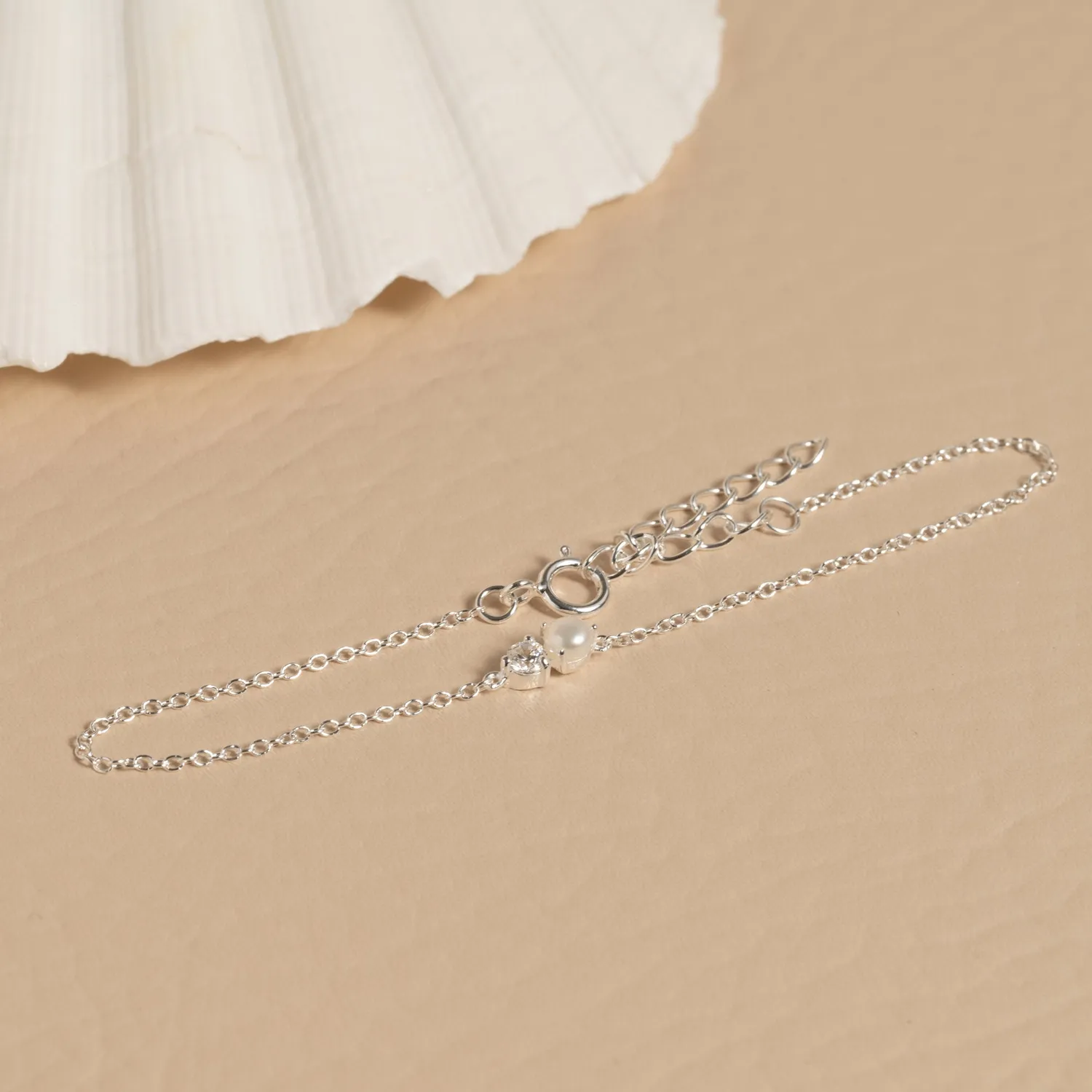 Sisi Copenhagen Hannah Pearl armbånd 16+4 cm sølv