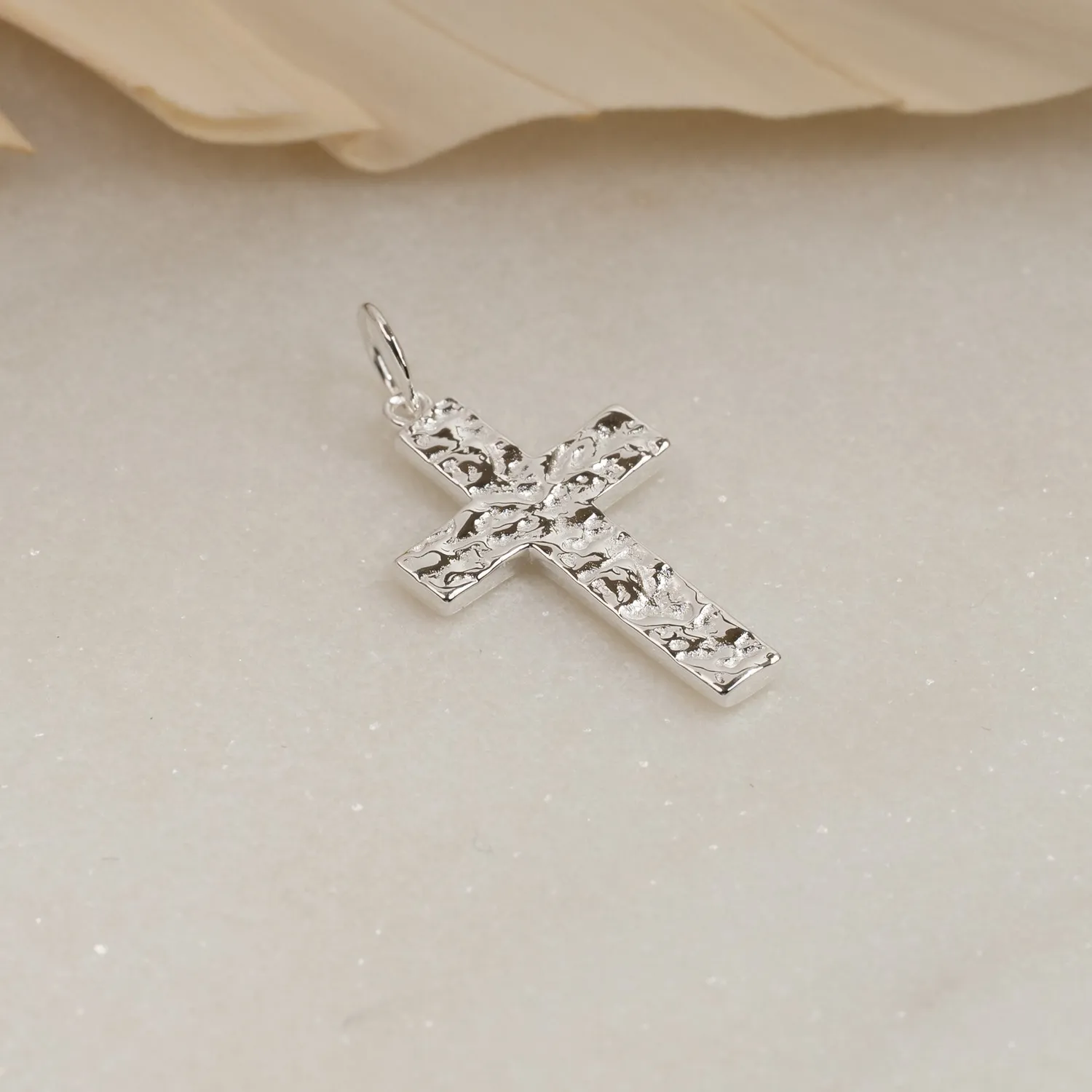 Sisi Copenhagen Elma Cross vedhæng sterlingsølv 20 mm