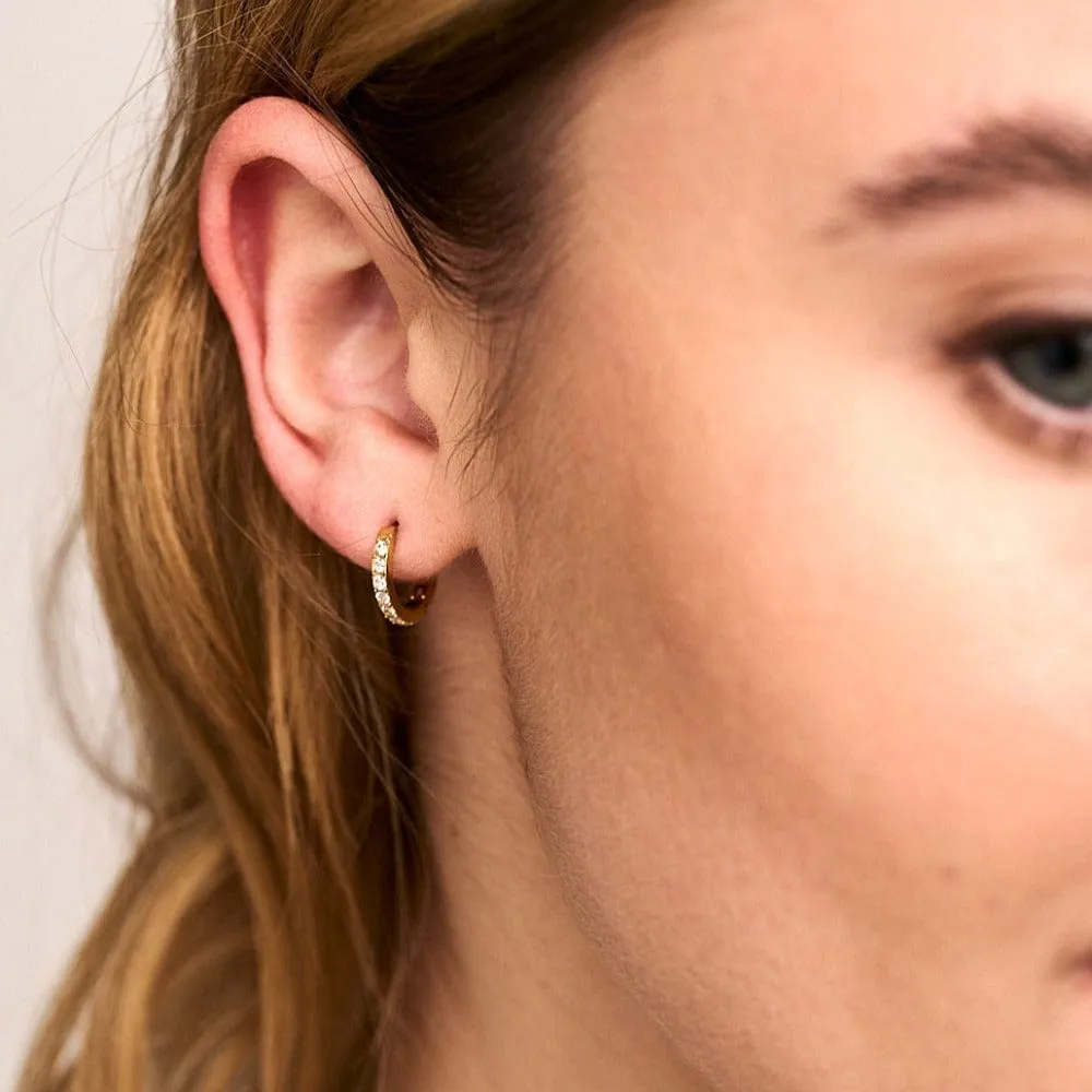 Orelia LUXE Pavé Huggie Hoop øreringe guld med sten