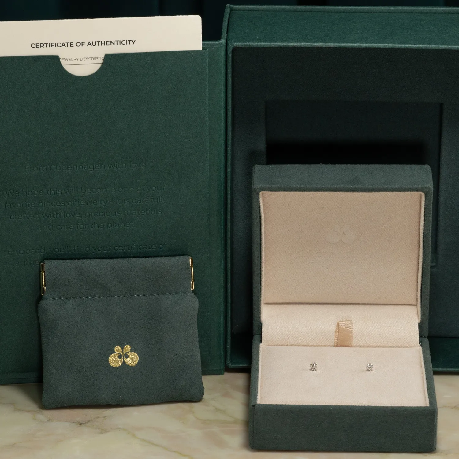 Sisi Copenhagen Simple hvidguld ørestikker 0,2 ct lab-diamant