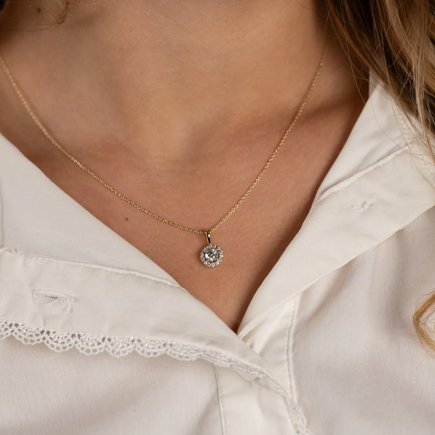 Sisi Copenhagen Round Halo diamant vedhæng 0,5 ct guld