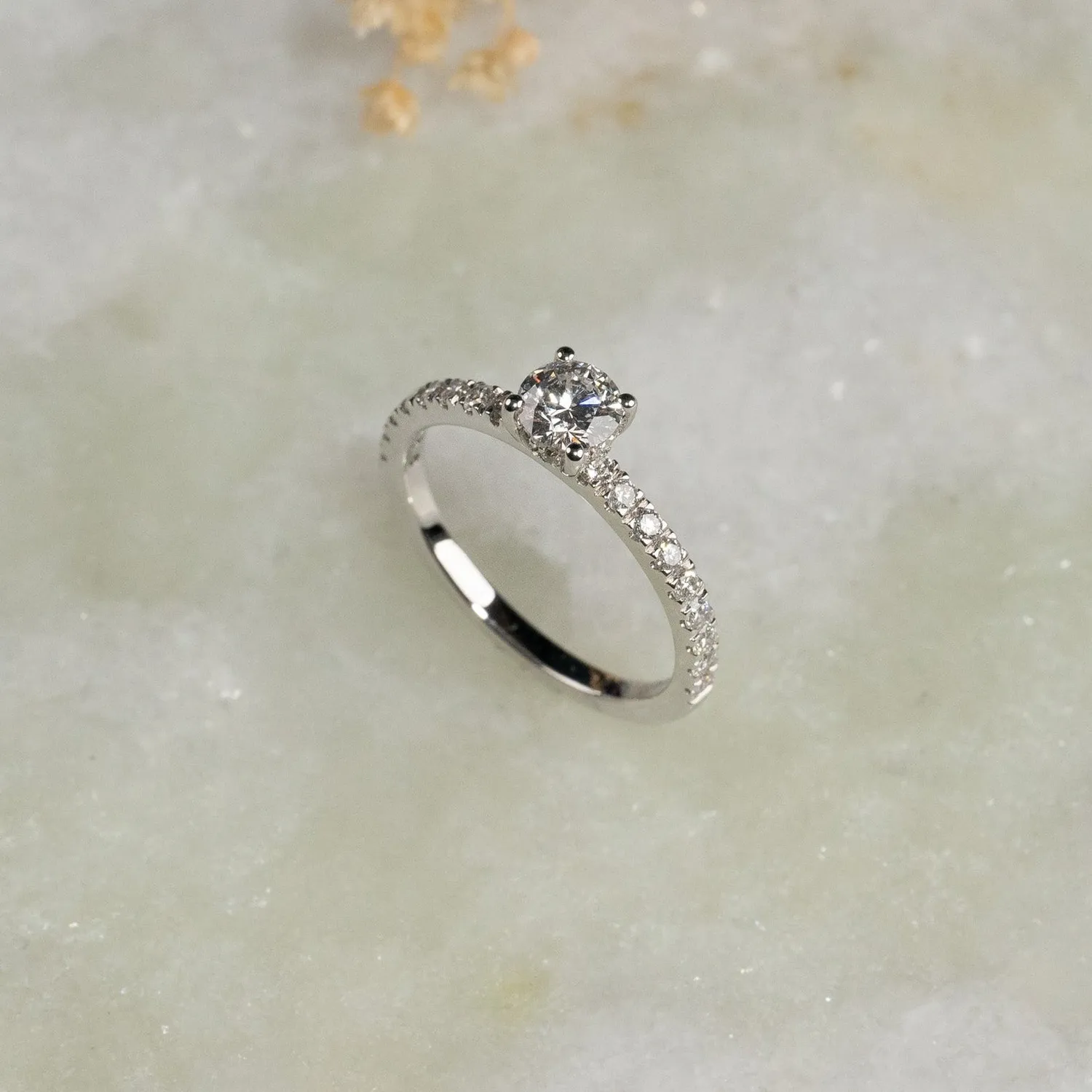 Sisi Copenhagen Hidden-Halo Alliance ring 14 kt diamanter