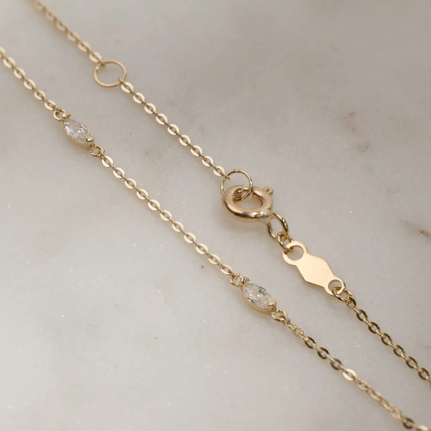 Sisi Copenhagen Madeline Crystal guld halskæde zirkonia