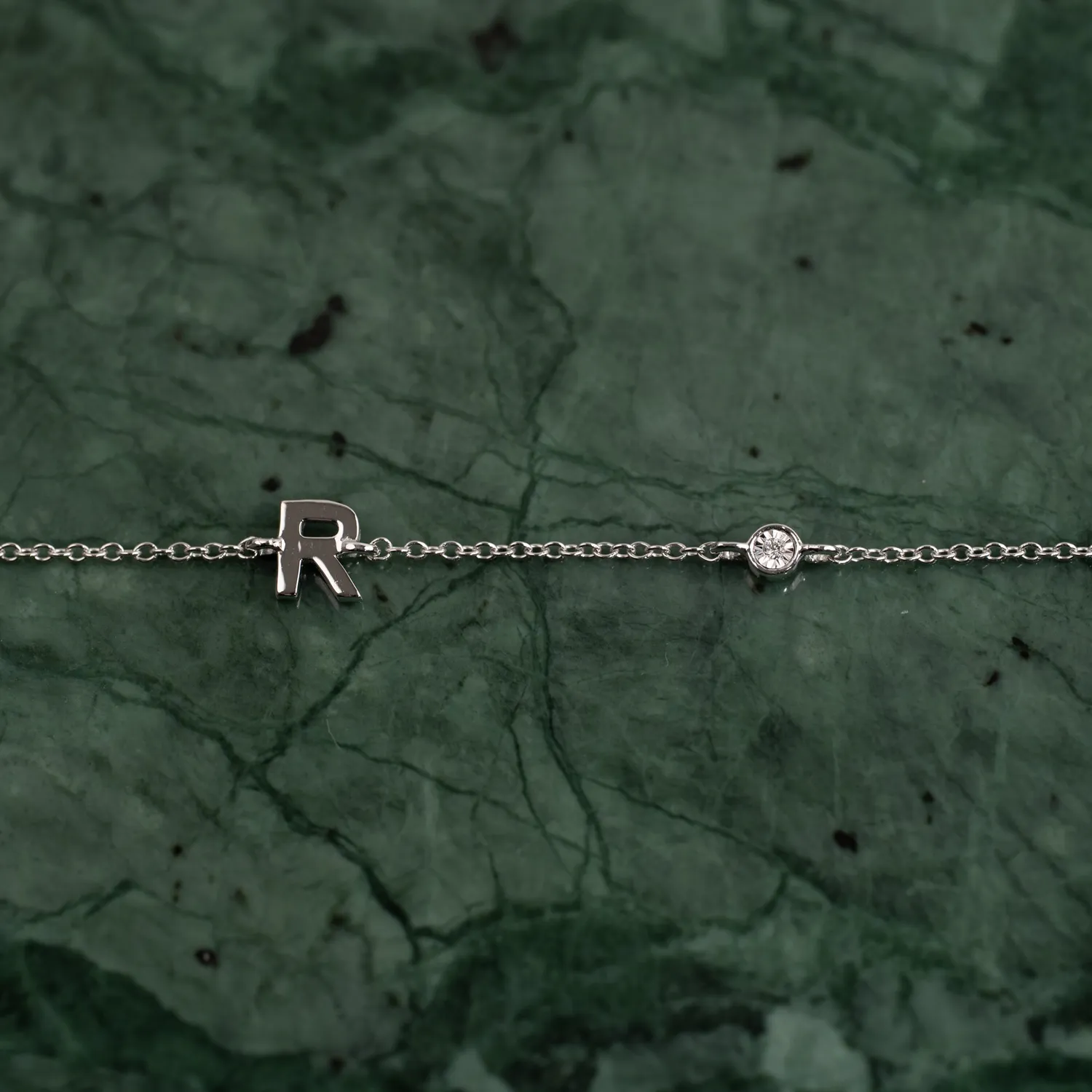 Sisi Copenhagen Letter Lab-Diamond armbånd hvidguld A-Ø