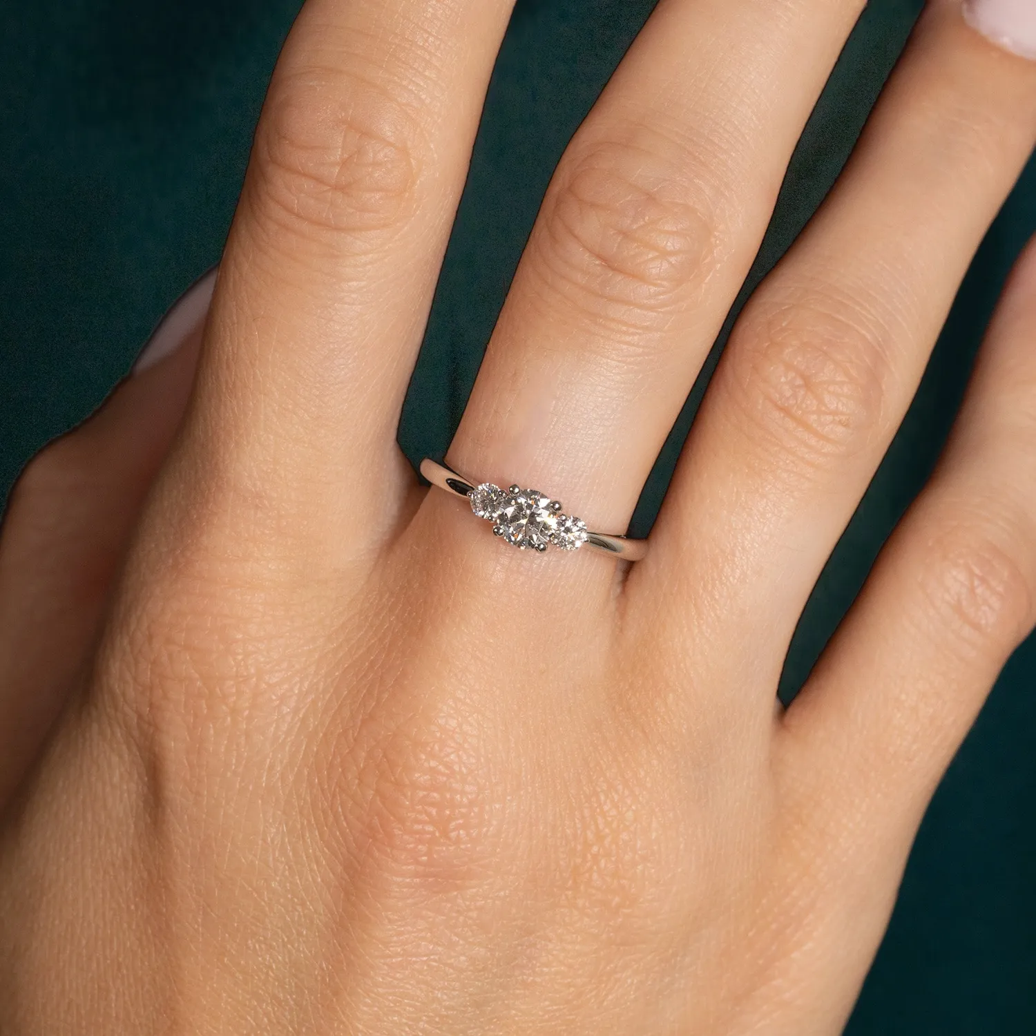 Sisi Copenhagen Round Trilogy diamantring 0,7 ct hvidguld