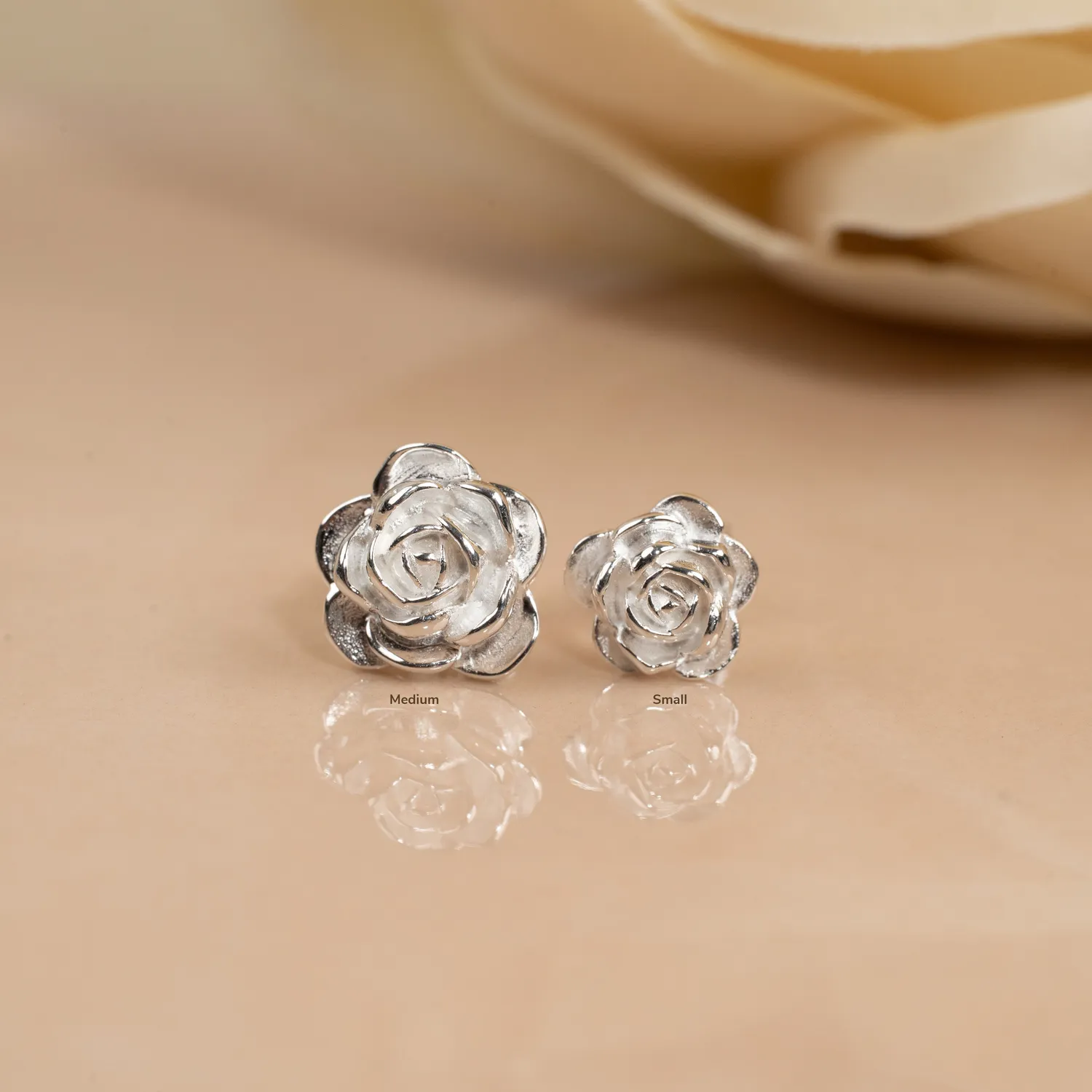 Sisi Copenhagen Rosie Medium ørestikker sølv 10,5 mm