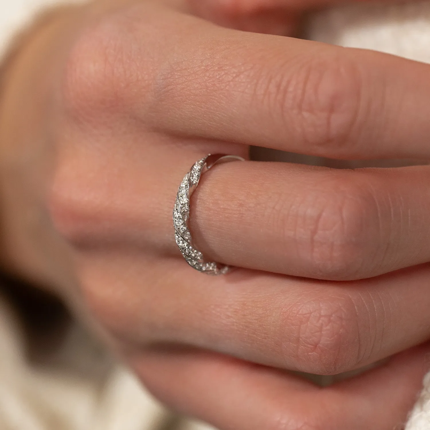 Sisi Copenhagen Twisted Alliance diamantring 0,4 ct 14 kt hvidguld